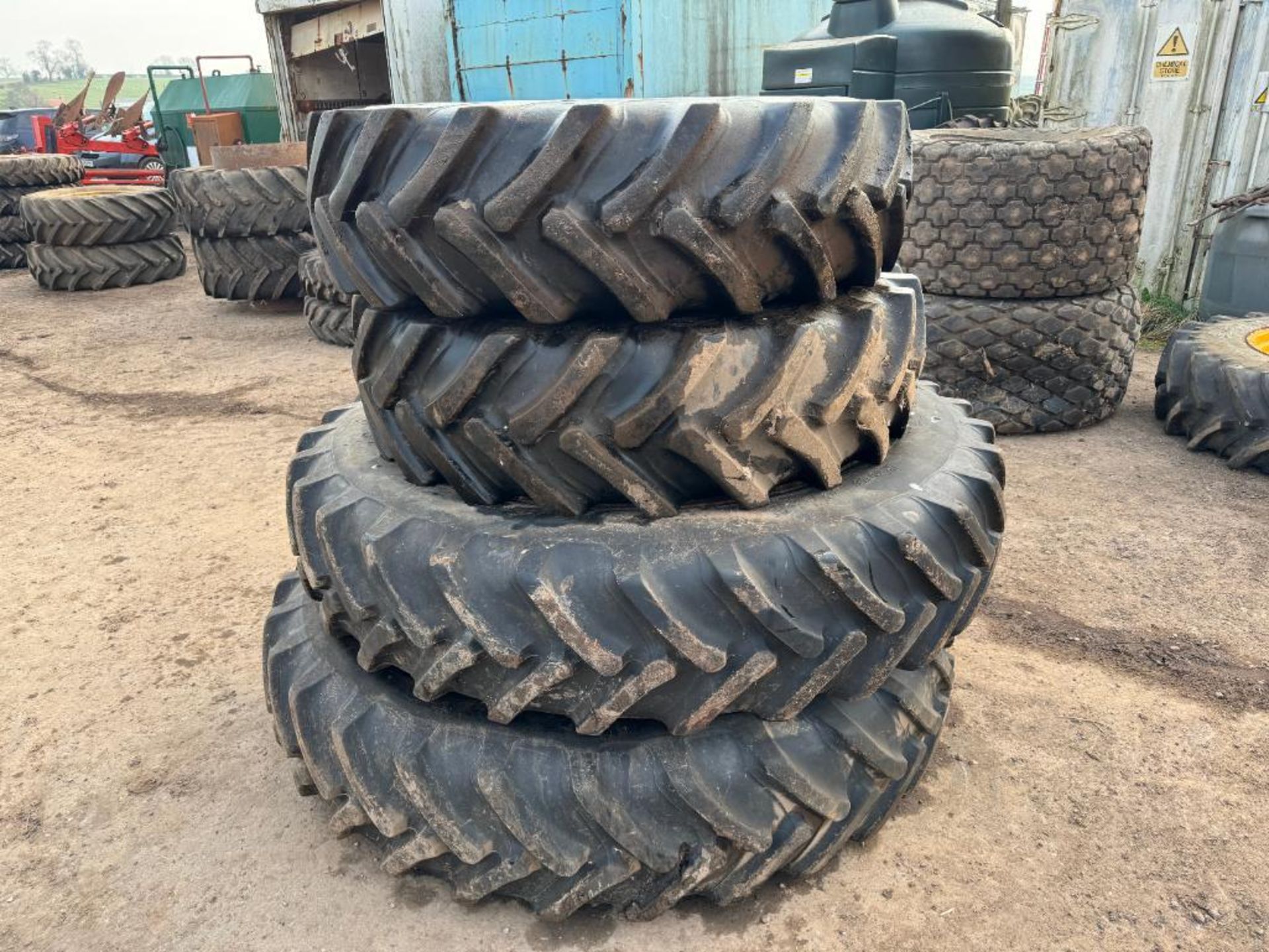 Set Alliance 14.9R30 10 stud front and 14.9R46 8 stud rear row crop wheels and tyres