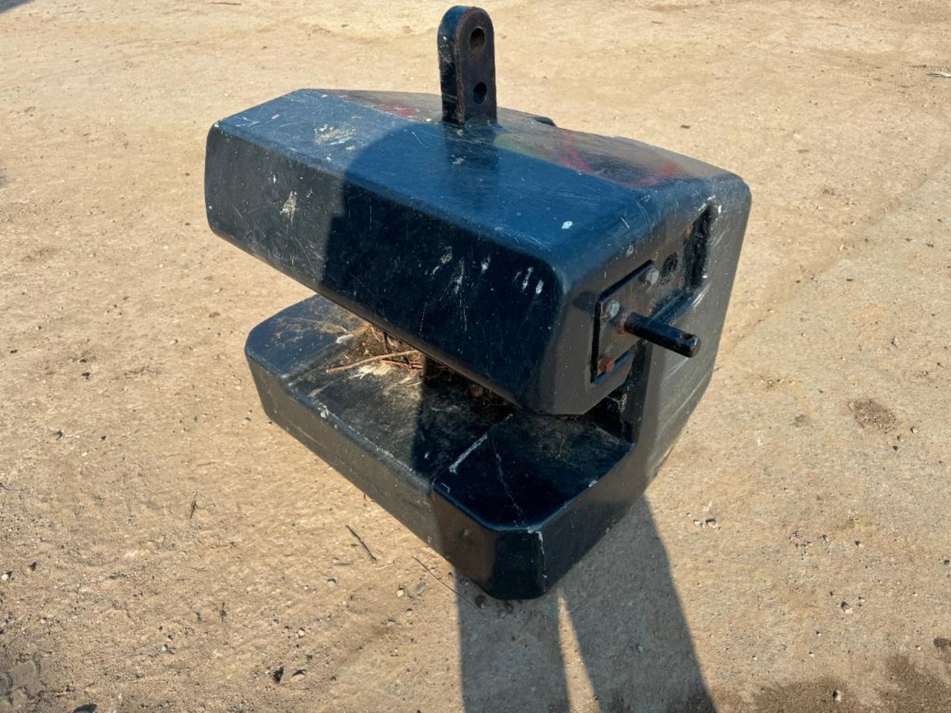 Case 1000kg front linkage or tombstone weight block - Image 4 of 6