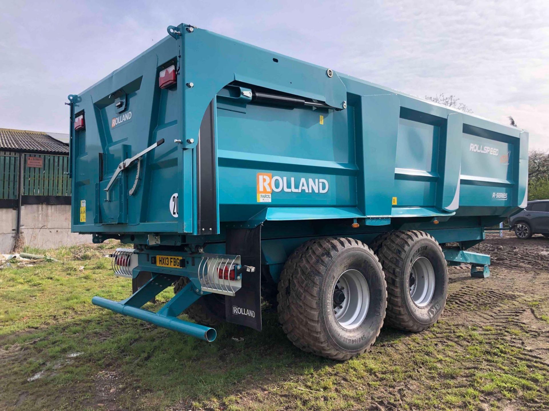 2022 Rolland Rollspeed 6835 18t twin axle grain trailer with sprung drawbar, air brakes, hydraulic t - Image 8 of 13