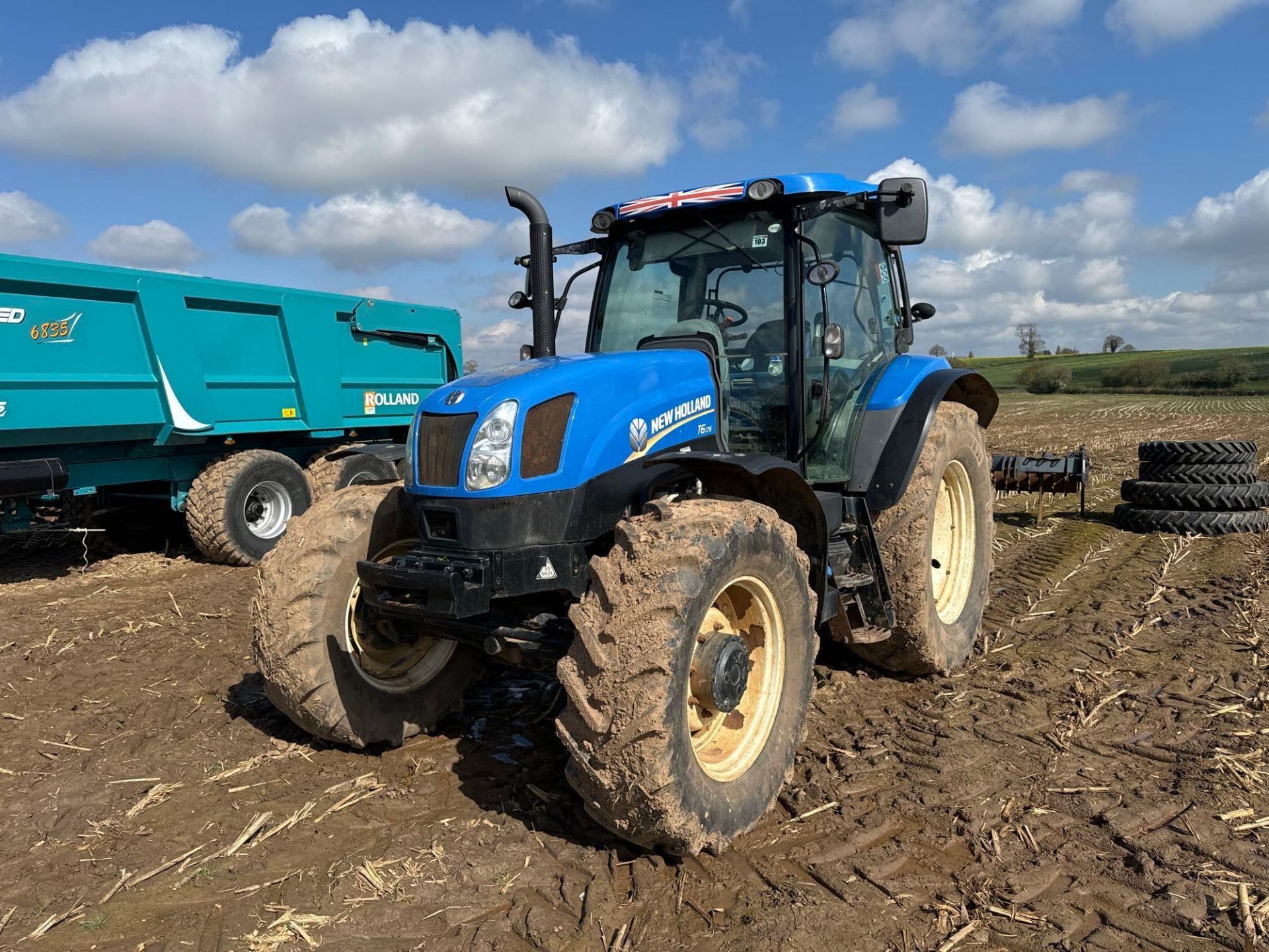 2013 New Holland T6.175 4wd tractor, 3 manual spools, air, on 420/70R28 front and 520/70R38 rear whe - Image 20 of 26