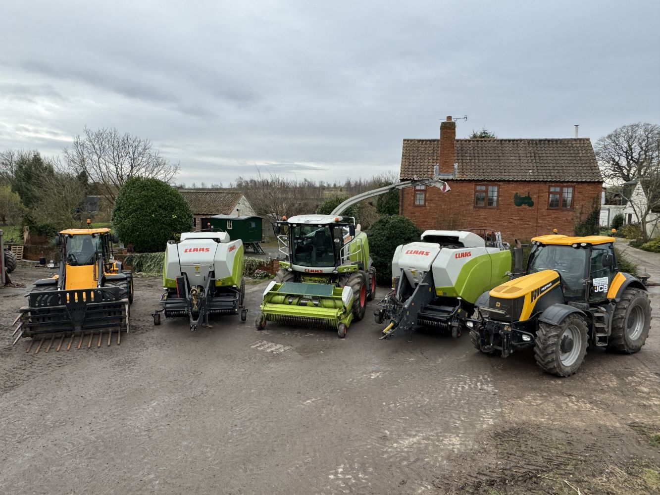 Online Timed Auction of Modern Farm Machinery and Equipment