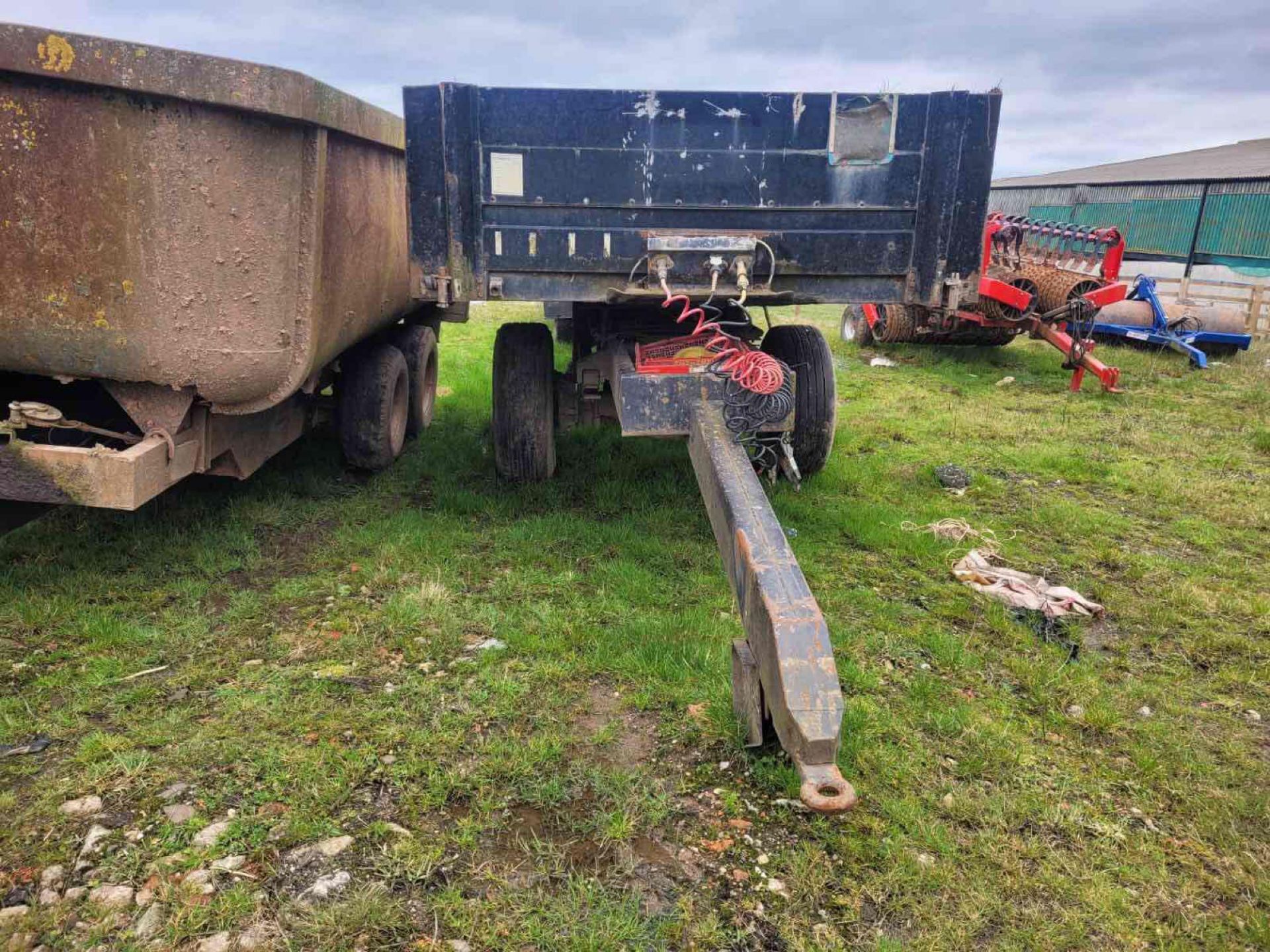 Twin axle 45ft flat bed bale trailer with air brakes on 385/65R22.5 wheels and tyres with dolly - Image 4 of 16