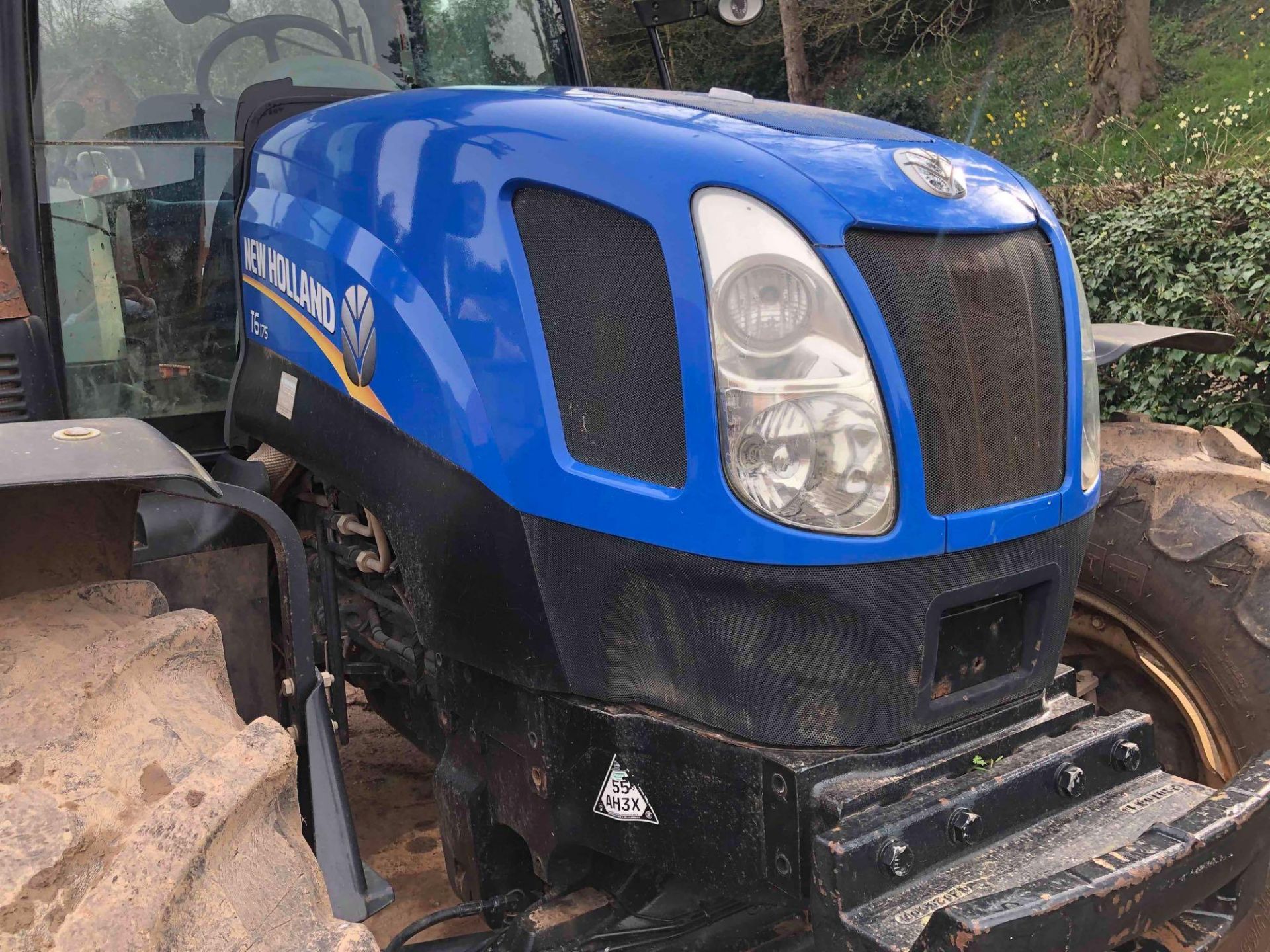 2013 New Holland T6.175 4wd tractor, 3 manual spools, air, on 420/70R28 front and 520/70R38 rear whe - Image 5 of 26