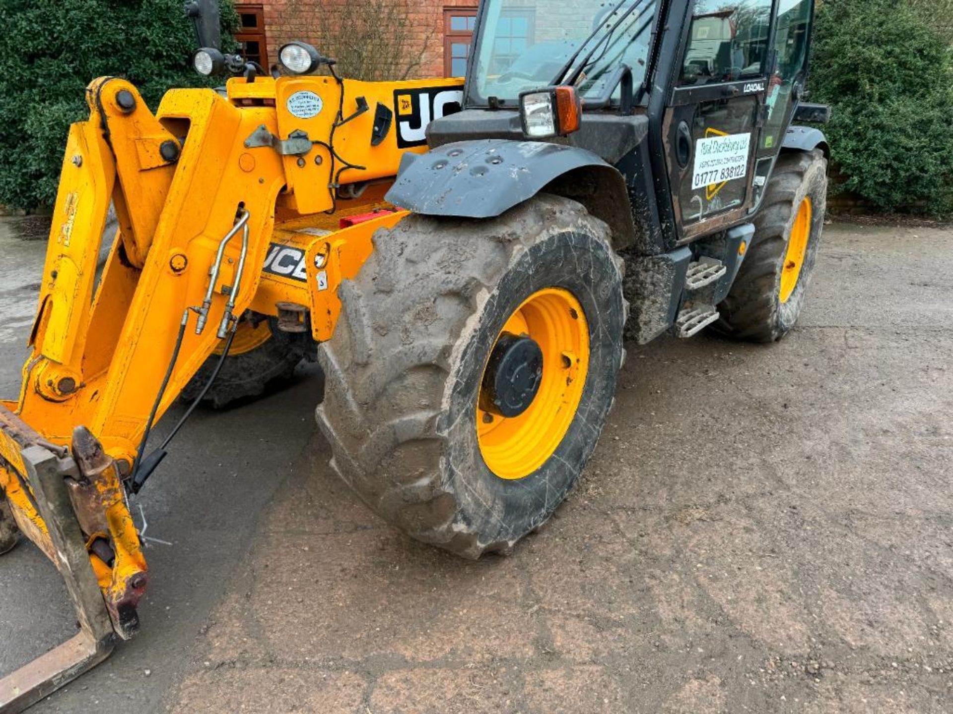 2012 JCB 531-70 Agri-Super loadall with pin and cone headstock, pallet tines, PUH on Firestone 460/7 - Bild 2 aus 21