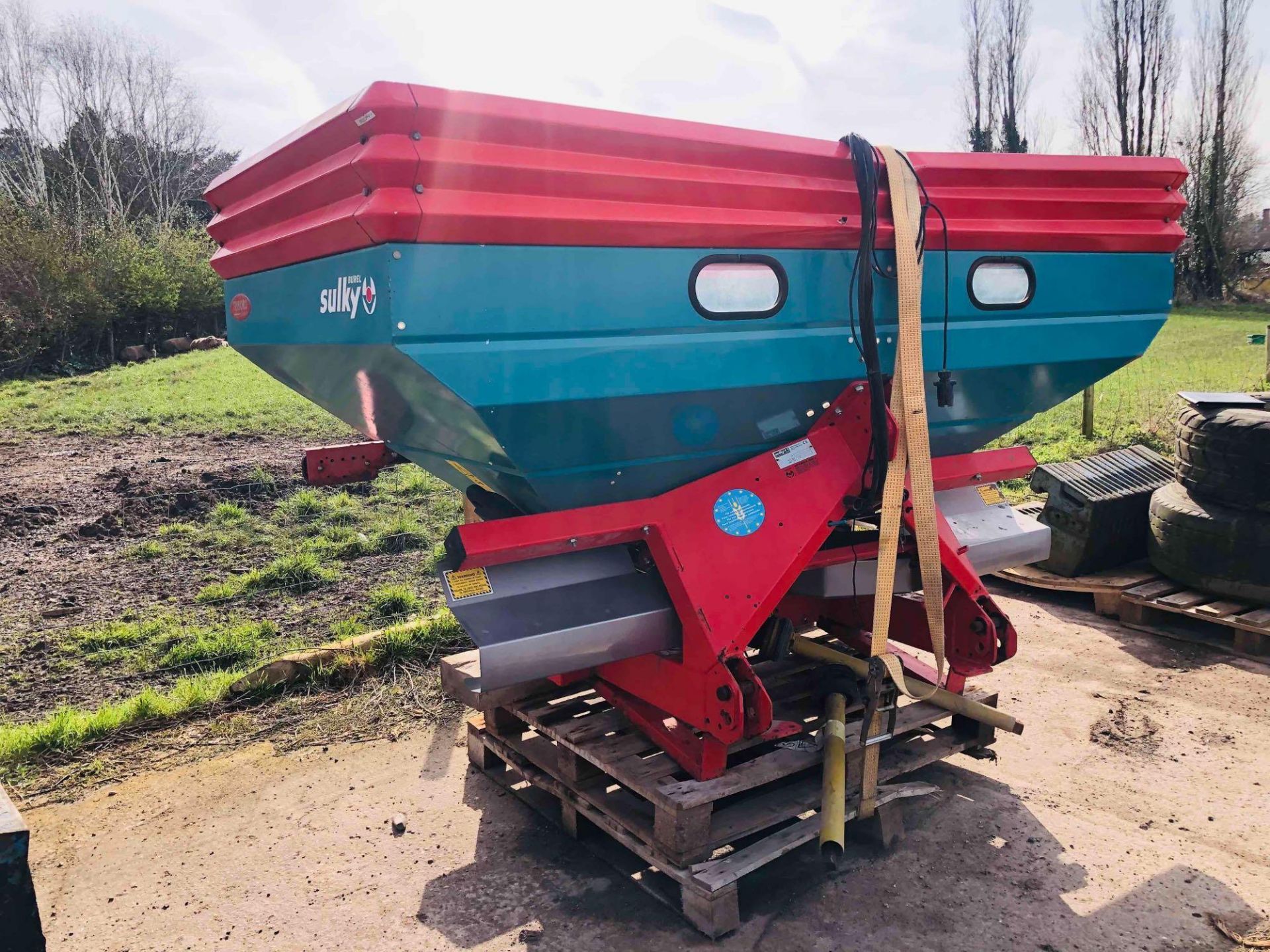 2005 Sulky DPX Expert 24M fertiliser spreader. Serial No: 05/LX01160 - Image 4 of 12