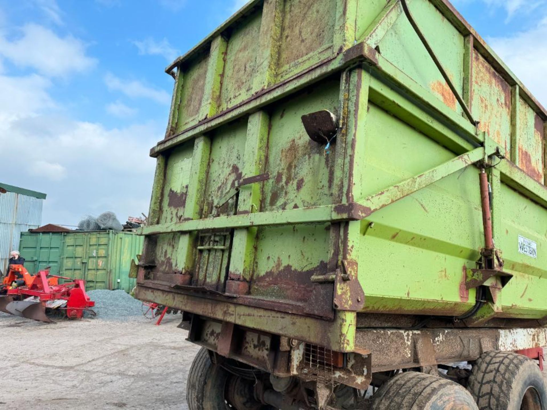 1993 Richard Weston 12t twin axle grain trailer with sprung drawbar, air brakes, hydraulic tailgate, - Image 11 of 17