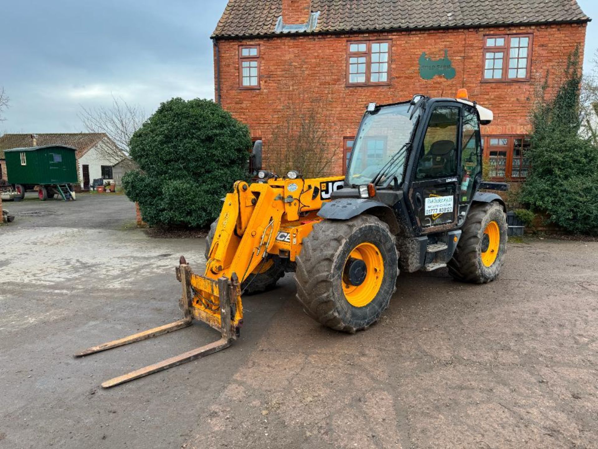 2012 JCB 531-70 Agri-Super loadall with pin and cone headstock, pallet tines, PUH on Firestone 460/7 - Bild 5 aus 21