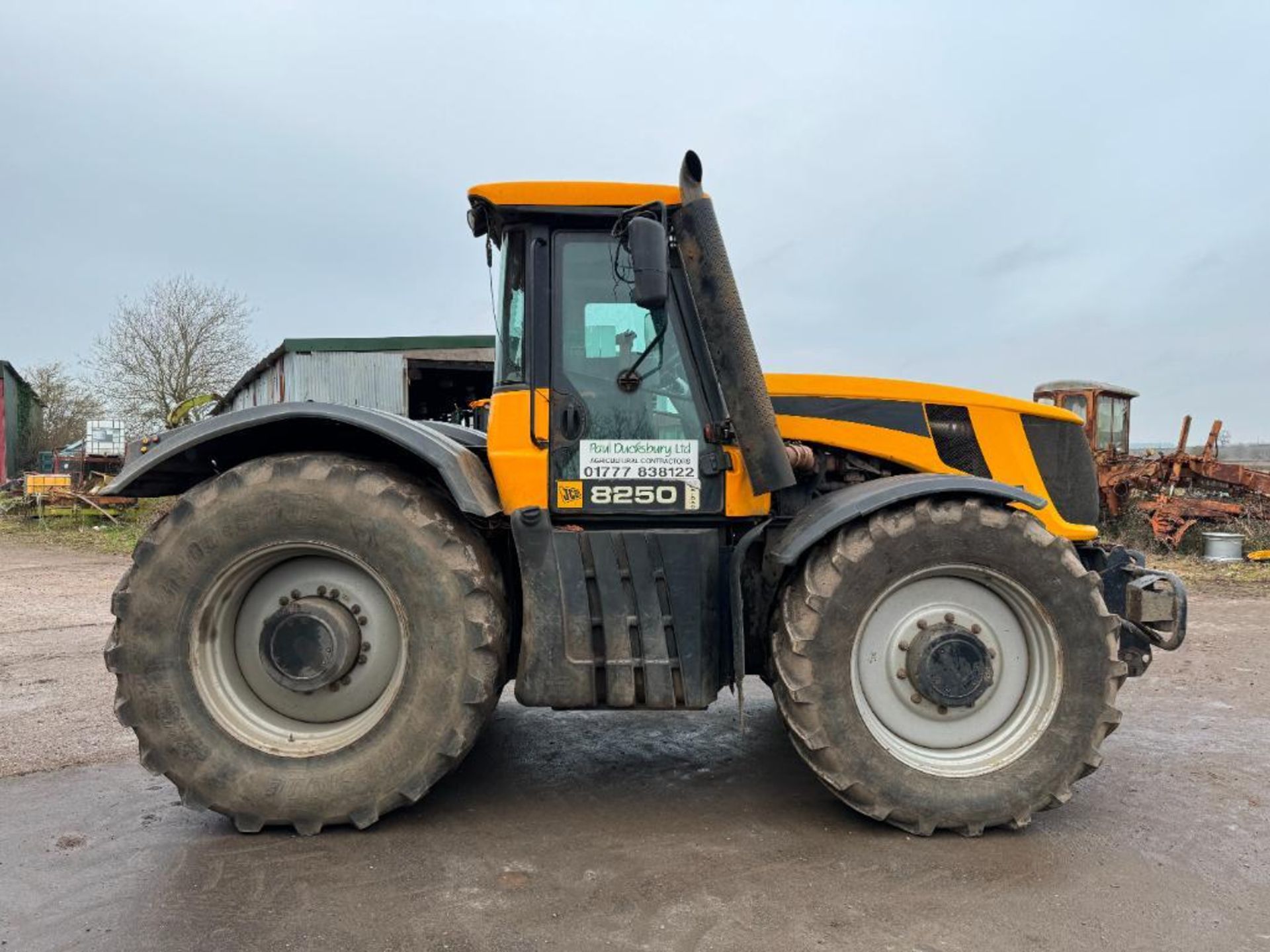 2006 JCB Fastrac 8250 Vario 65kph 4wd tractor with 4 electric spools, air brakes, front linkage and - Image 10 of 24