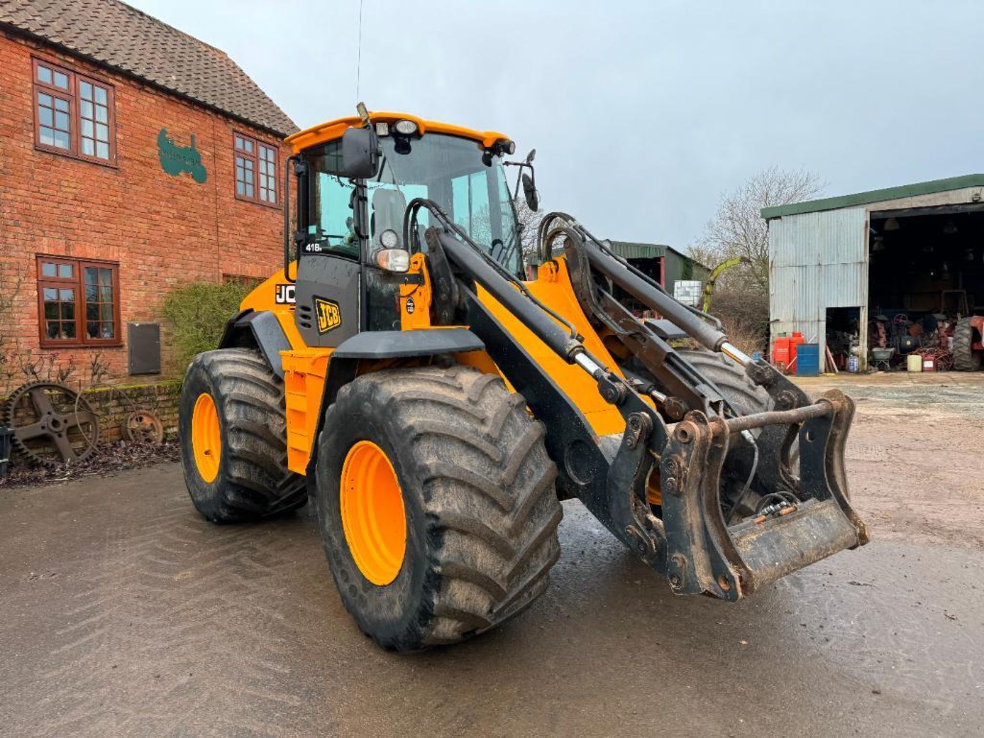 2014 JCB 418S T4i IIIB loading shovel with Volvo headstock on Goodyear 750/55R26 wheels and tyres. R - Image 5 of 20