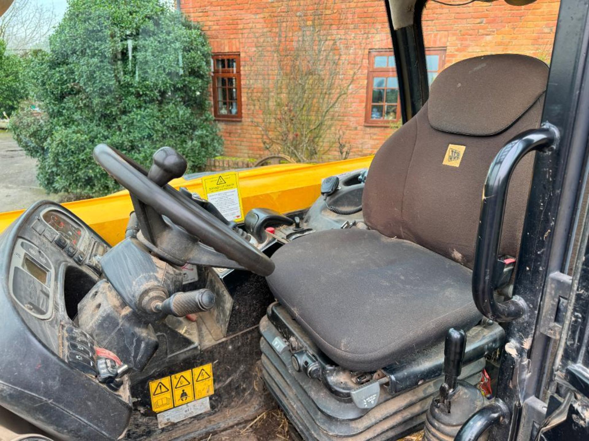 2012 JCB 531-70 Agri-Super loadall with pin and cone headstock, pallet tines, PUH on Firestone 460/7 - Image 7 of 21