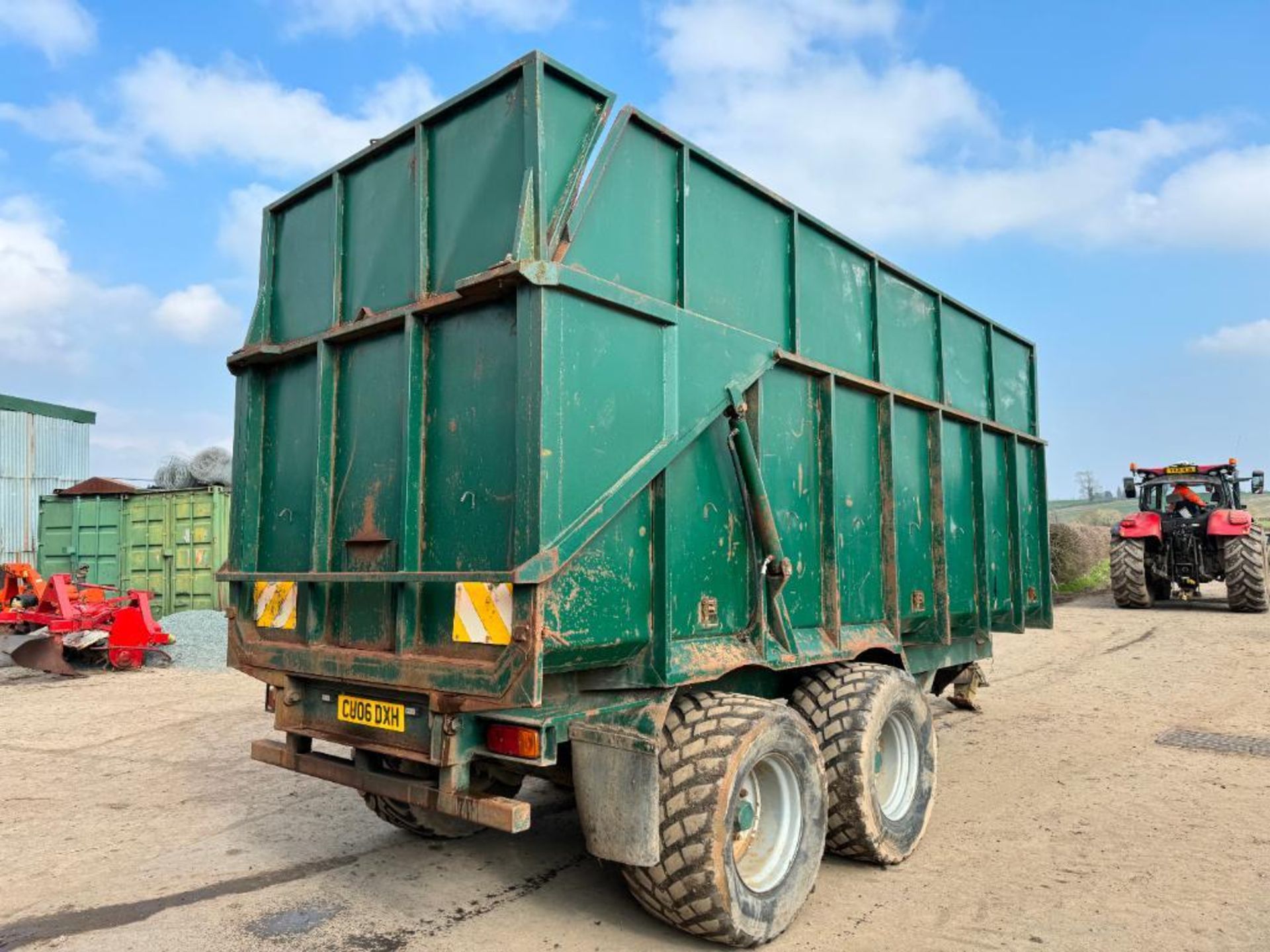 Twin axle 16t grain tailer with sprung drawbar, air brakes, hydraulic tailgate, grain chute and sila - Image 8 of 13