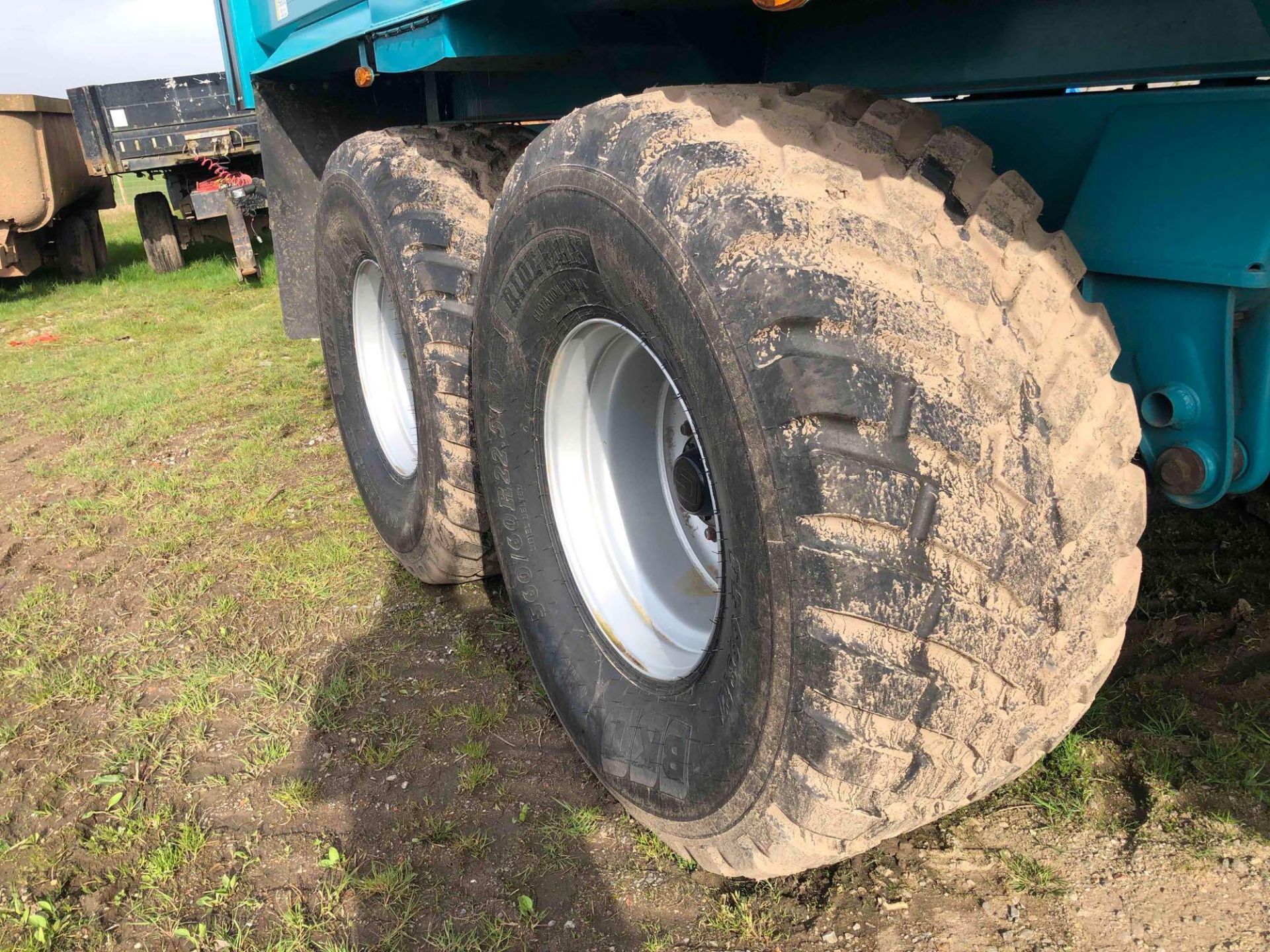 2022 Rolland Rollspeed 6835 18t twin axle grain trailer with sprung drawbar, air brakes, hydraulic t - Image 13 of 13