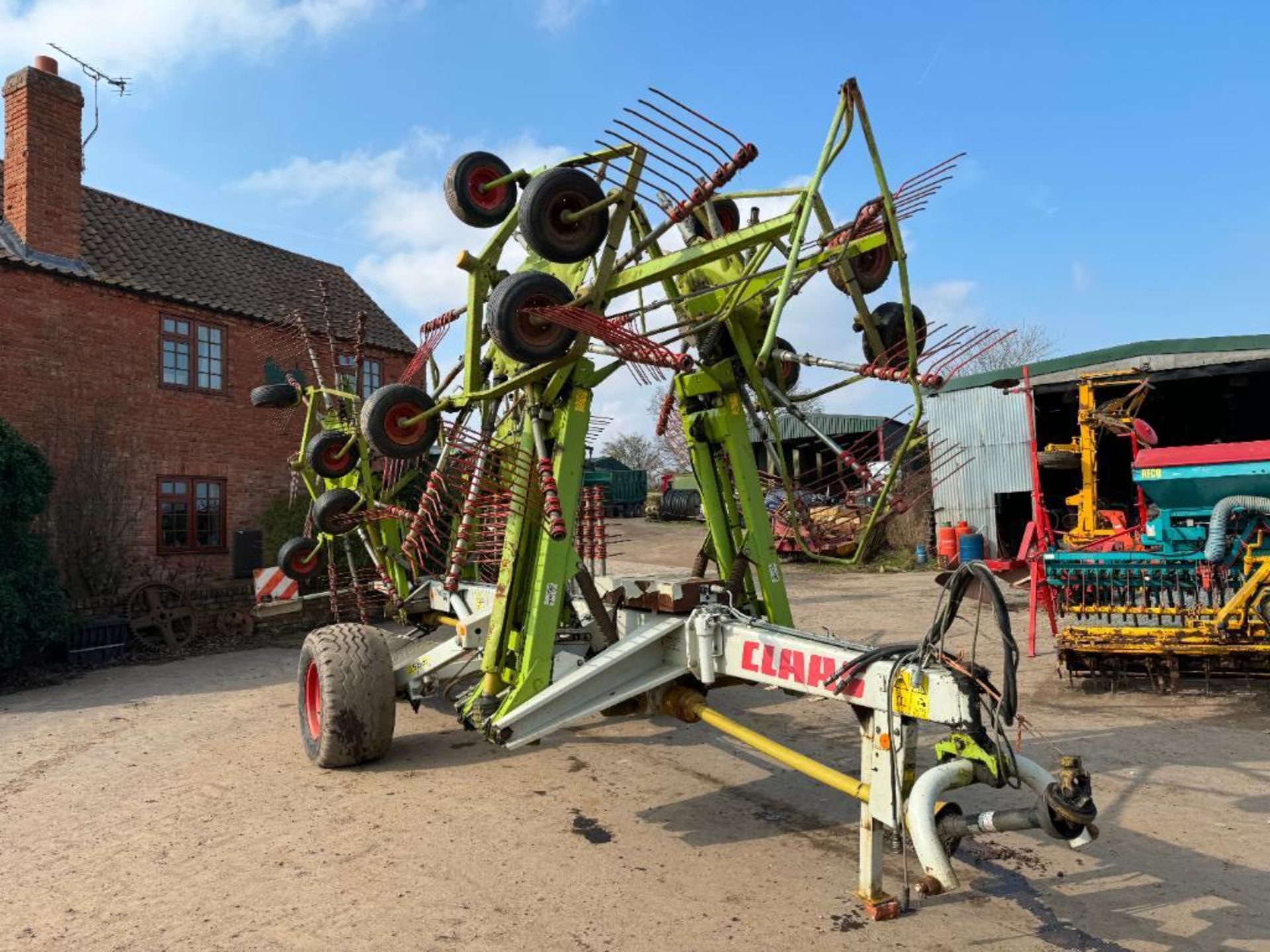 2003 Claas Liner 3000 4 rotor trailed rake, hydraulic folding on 550/55R20 wheels and tyres. Serial - Image 13 of 20