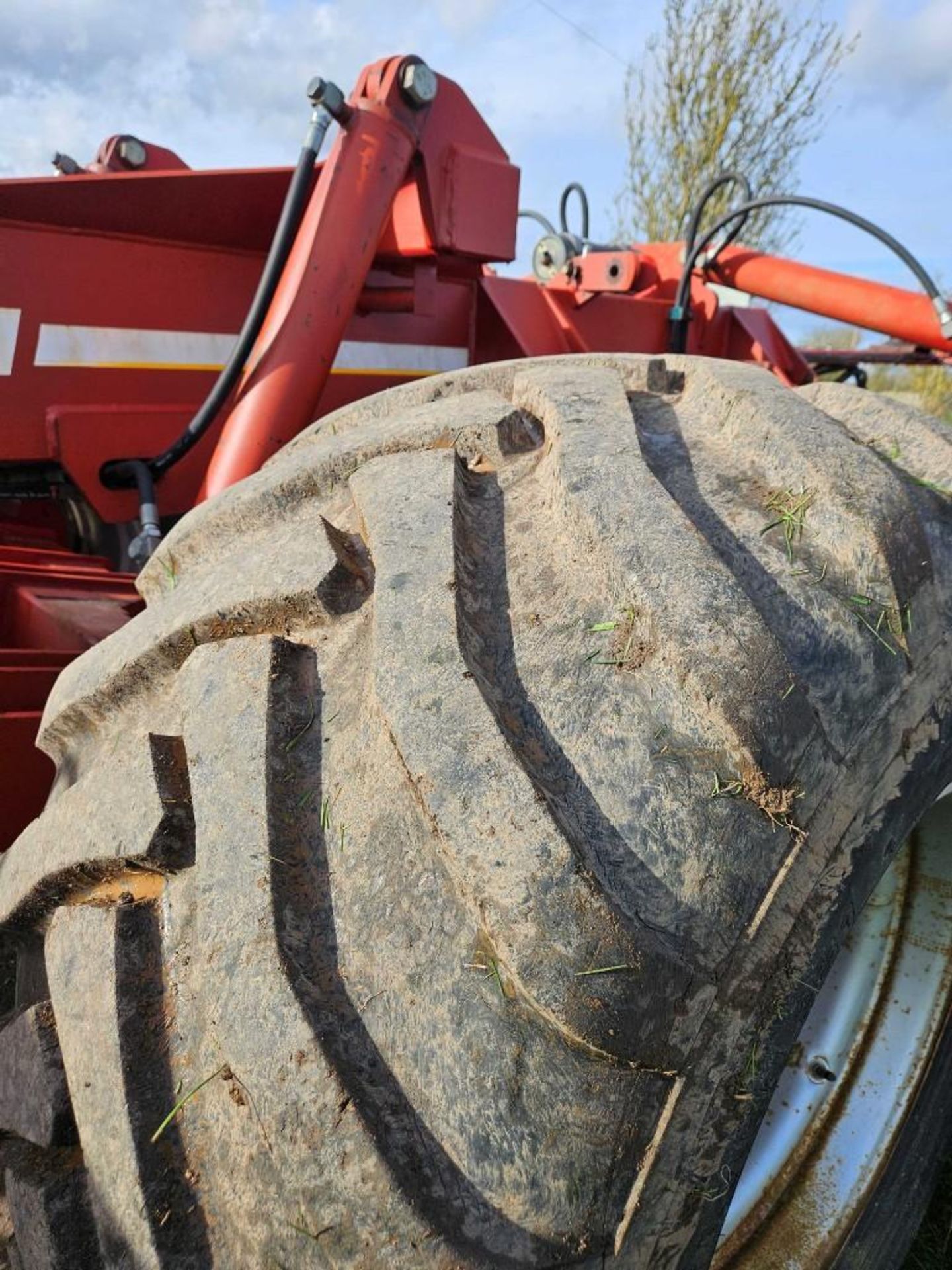 2004 Horsch/Simba Solo 450 4.5m trailed single pass cultivator with 27" front discs with hydraulic a - Image 3 of 12