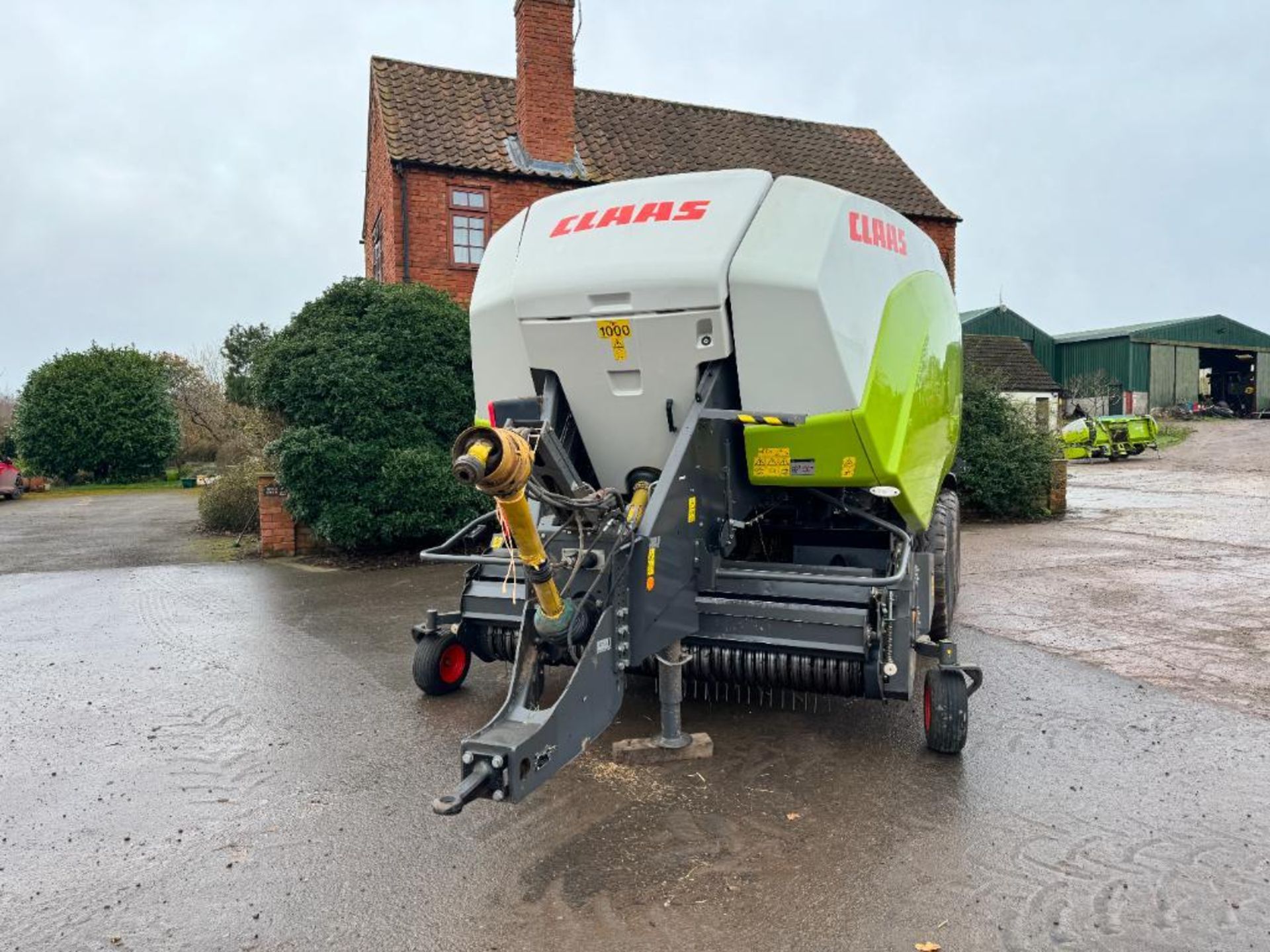 2017 Claas 5200 Quadrant 6 string twin axle baler and Claas communicator with 120x70 chamber, rotati - Image 3 of 27