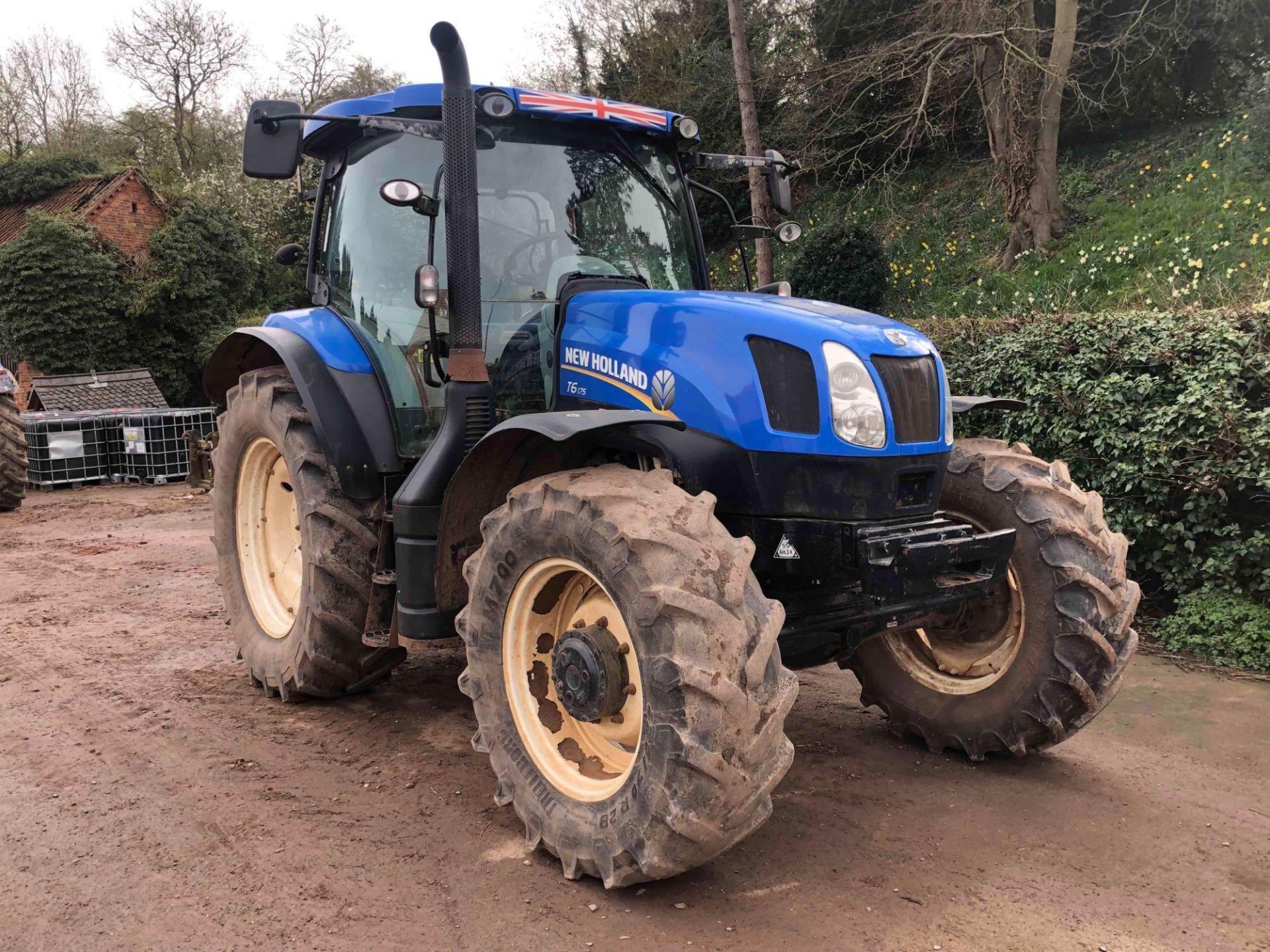 2013 New Holland T6.175 4wd tractor, 3 manual spools, air, on 420/70R28 front and 520/70R38 rear whe - Bild 3 aus 26