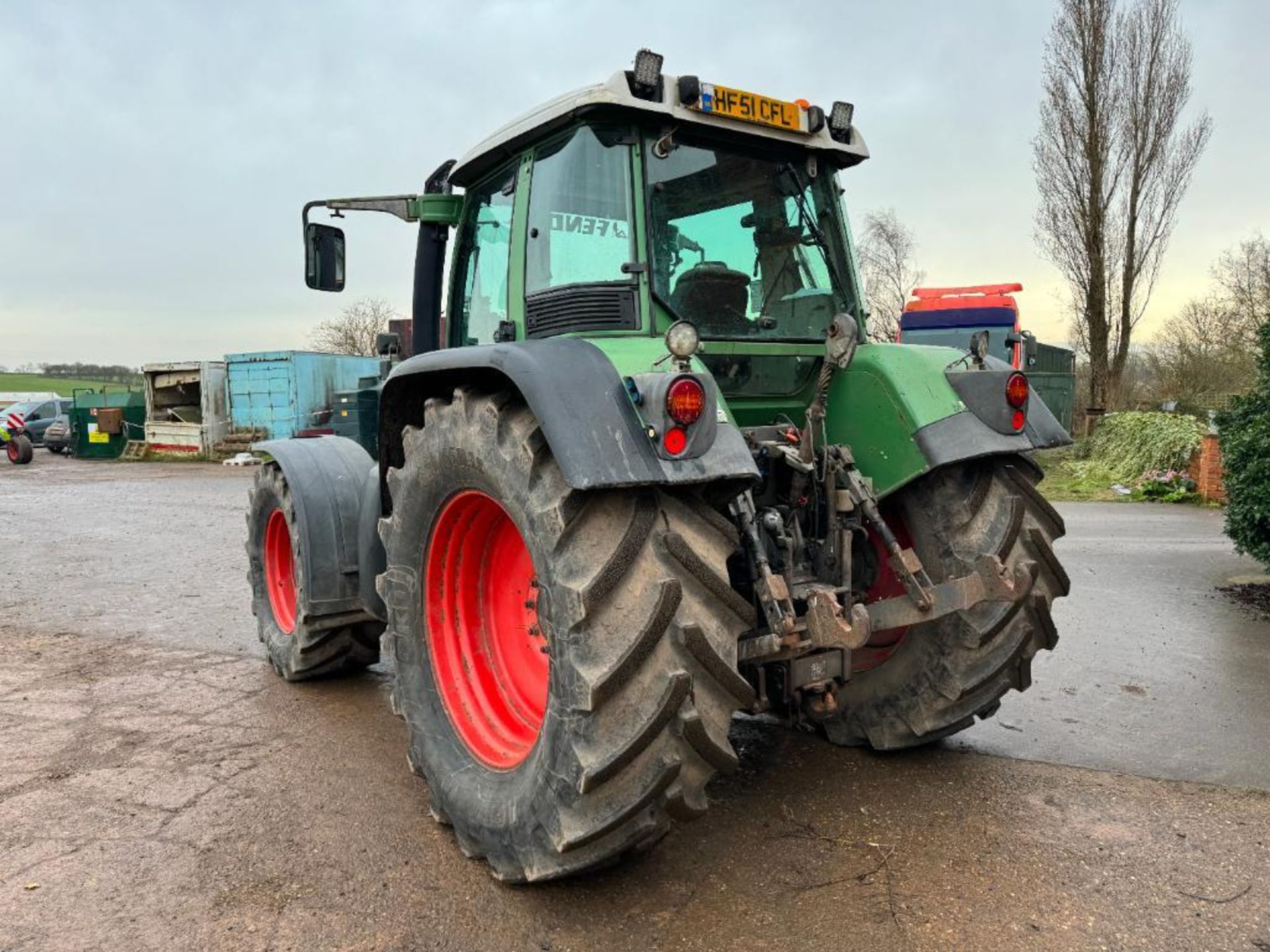 2001 Fendt 716 Vario 50kph 4wd tractor with 4 electric spools, air brakes and front linkage on BKT 5 - Image 10 of 22