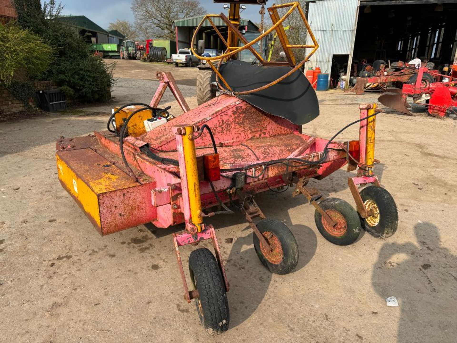 Jones Engineering carrot topper, linkage mounted - Image 6 of 8