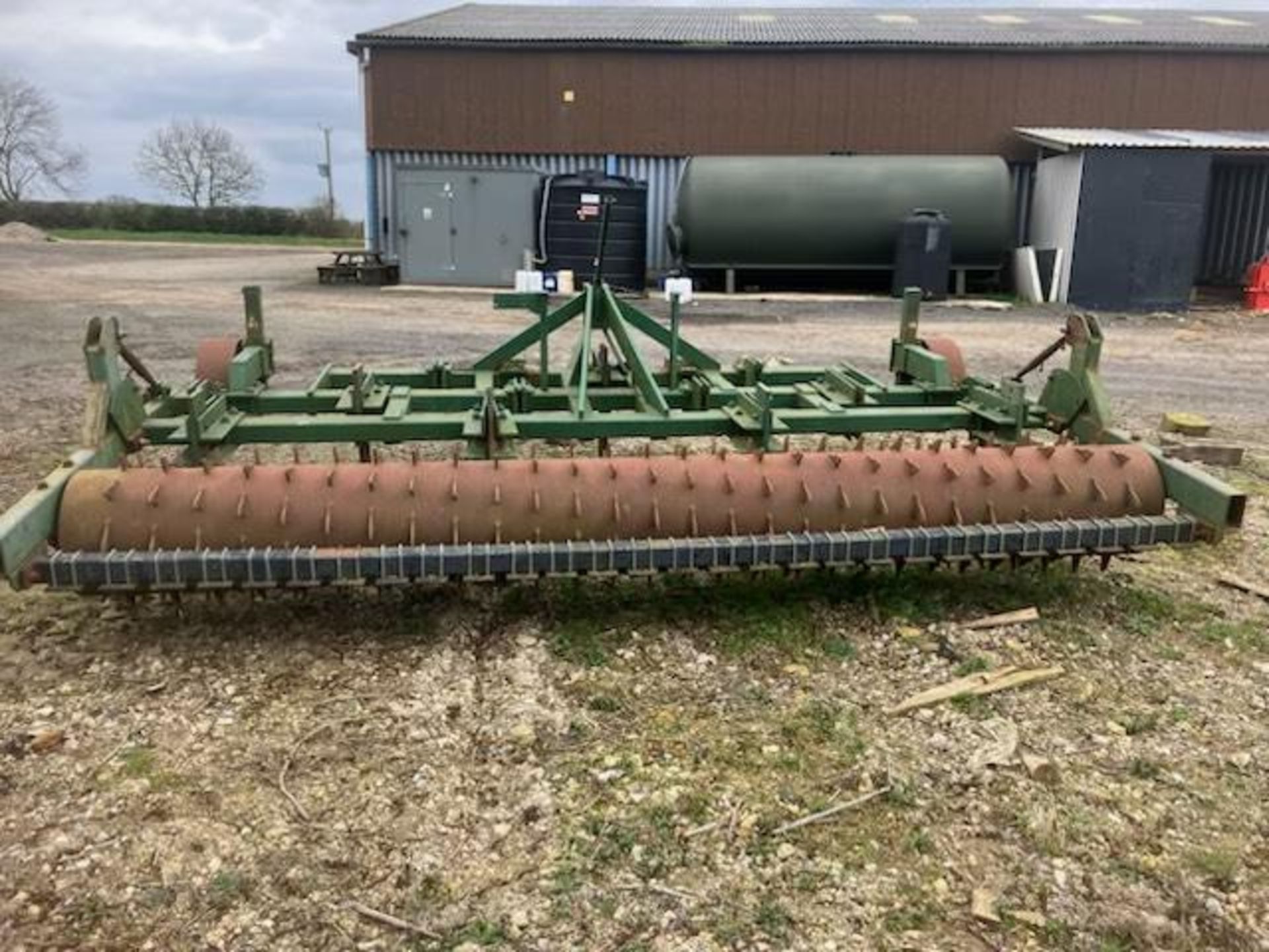 4.6m Cousins subsoiler with drag holder