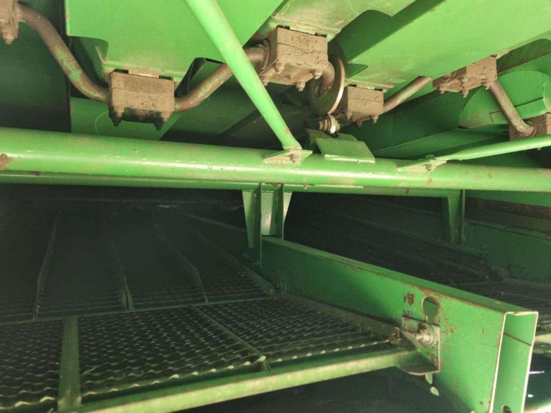 1982 John Deere 1085 combine c/w 2 headers - Image 11 of 26