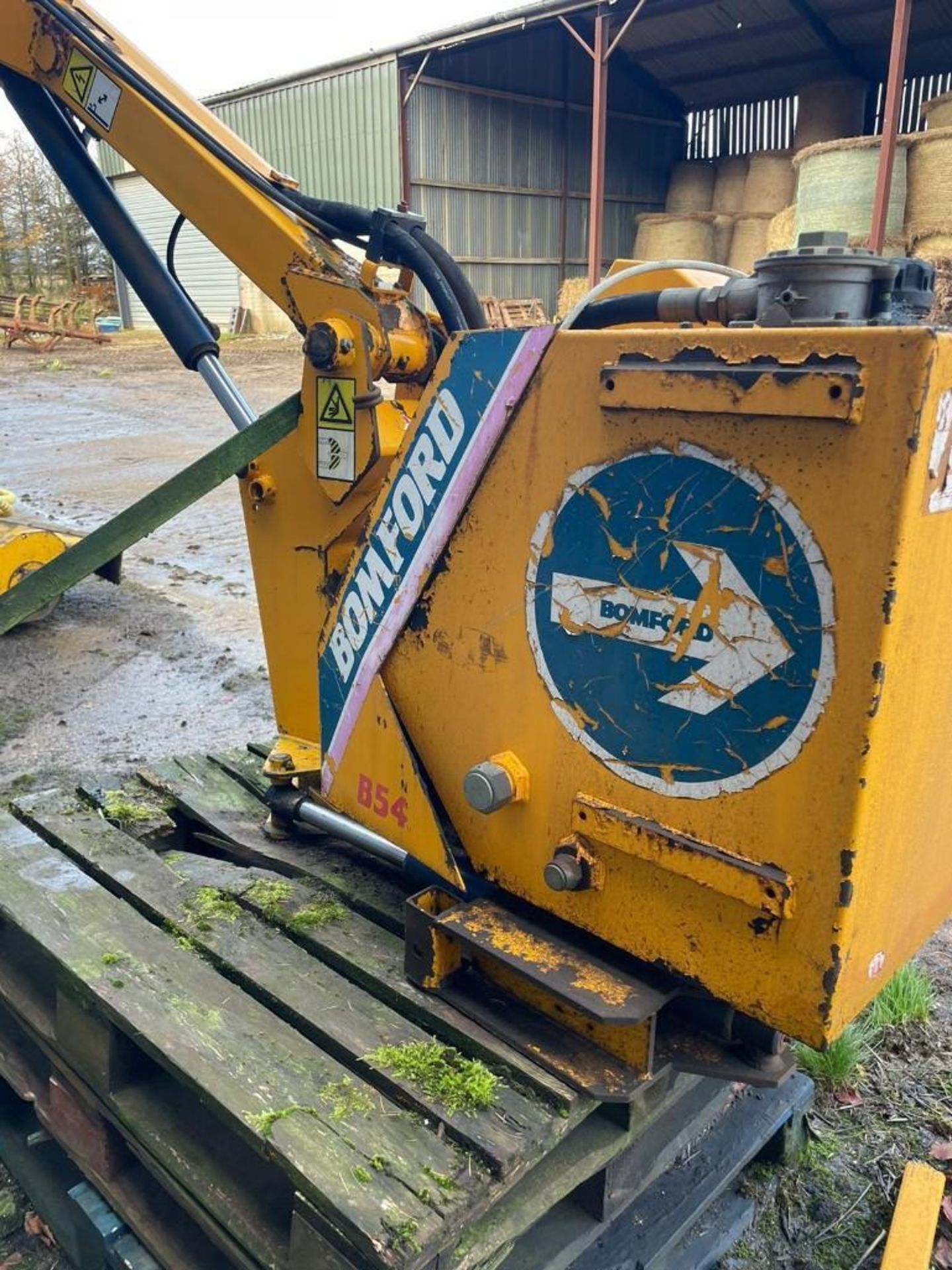 2006 Bomford B54 mounted hedgecutter