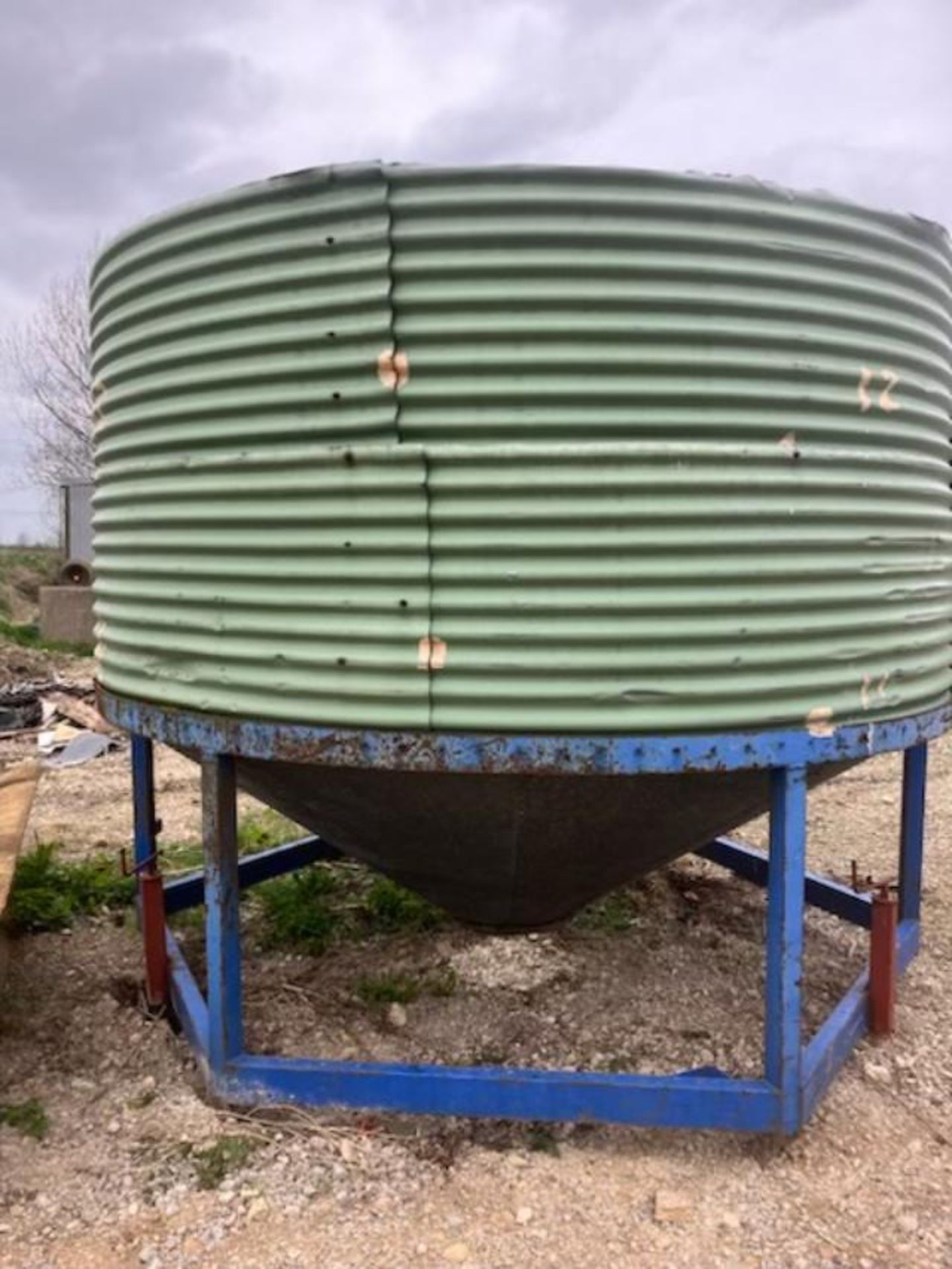 3m grain hopper