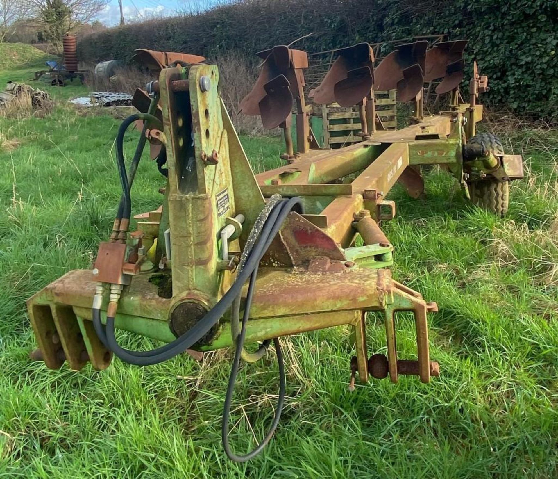 Dowdeswell 5 Furrow Plough - (Bedfordshire)