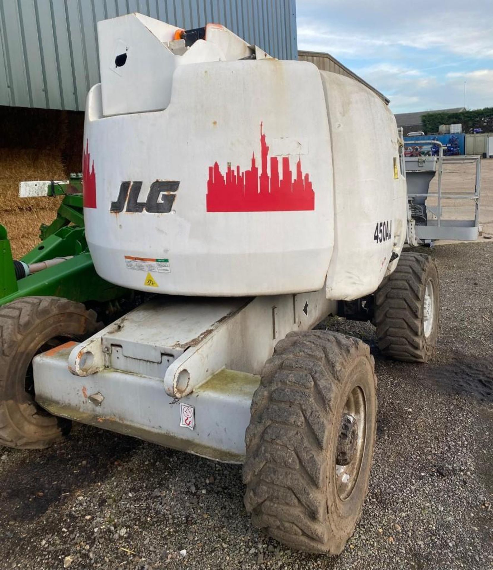 JLG Boom Lift - (Bedfordshire)