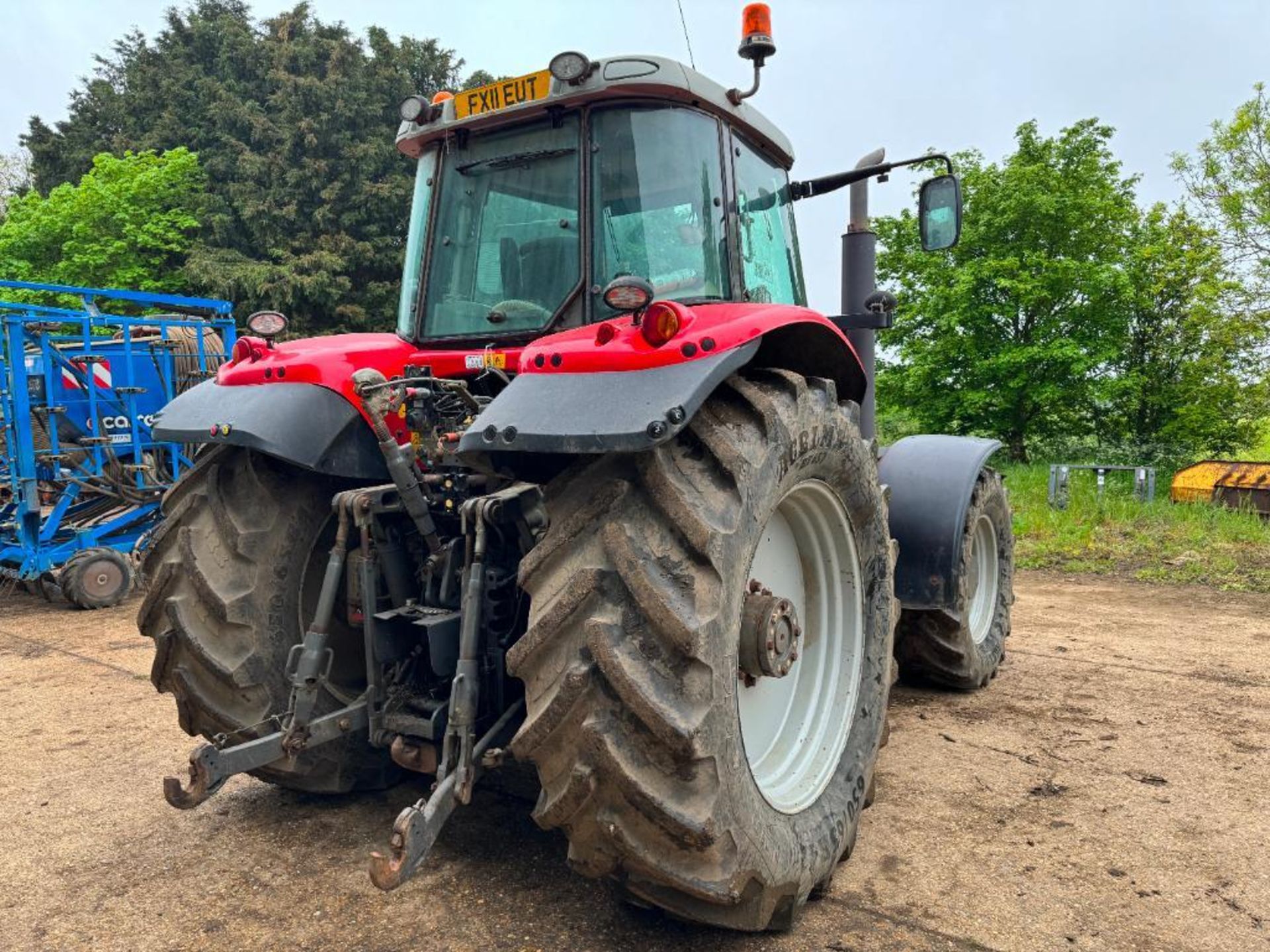 2011 Massey Ferguson 6499 Dyna 6 50kph 4wd tractor with front linkage, 2 electric and 2 manual spool - Image 18 of 18