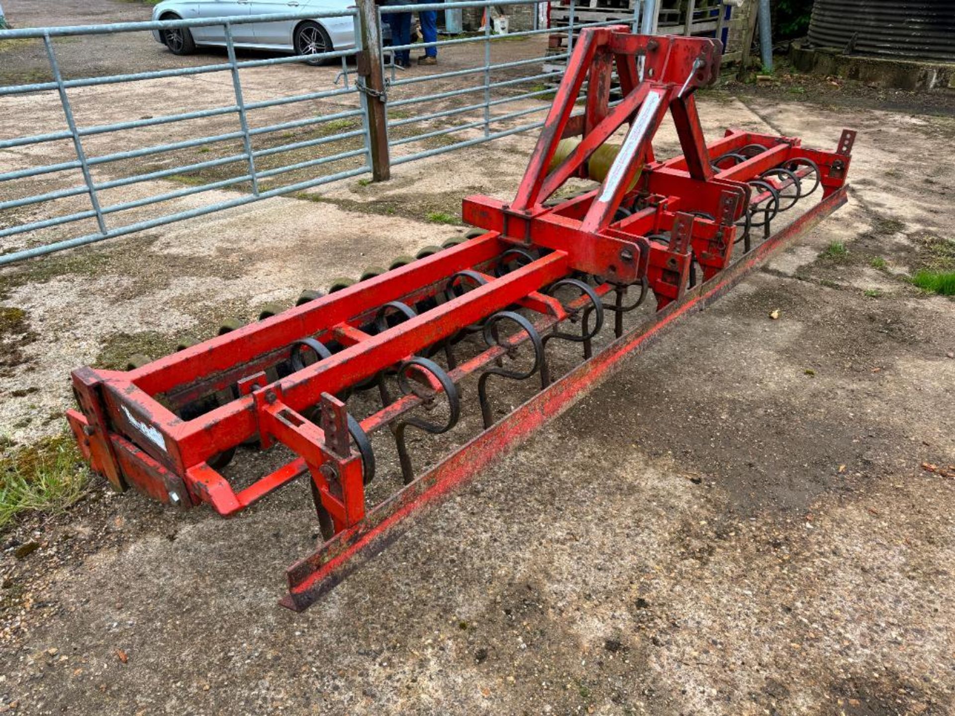 Farmforce 4m drill mate with springtines and rear flexi-coil packer - Image 2 of 3