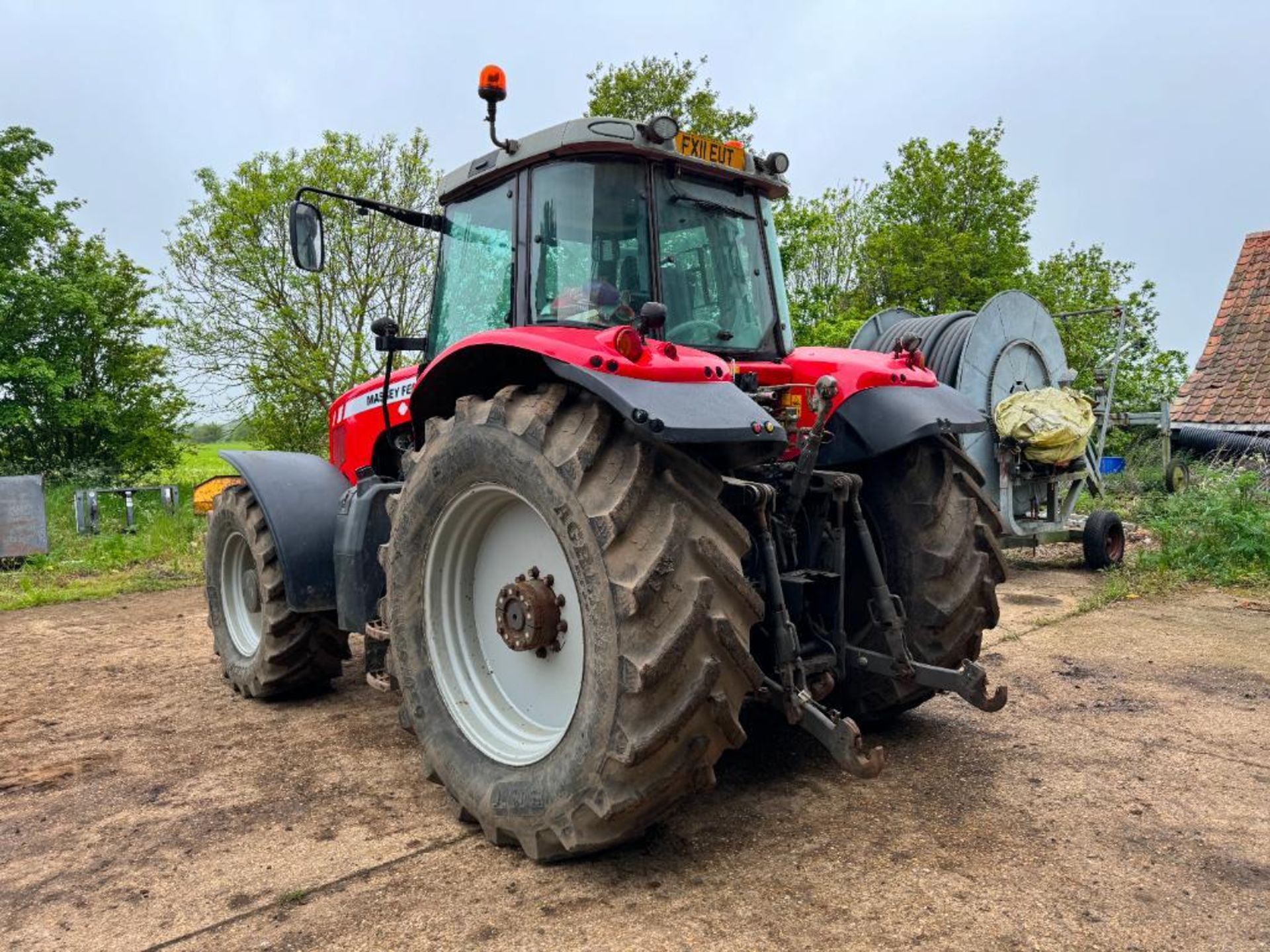 2011 Massey Ferguson 6499 Dyna 6 50kph 4wd tractor with front linkage, 2 electric and 2 manual spool - Image 13 of 18