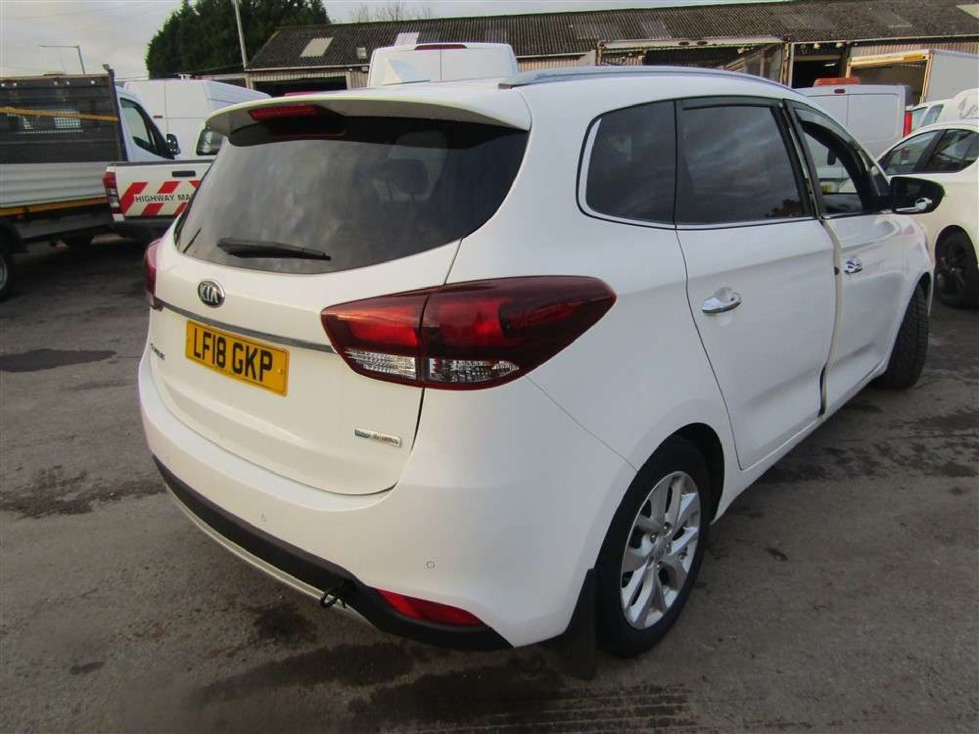 2018 18 reg Kia Carens 2 CRDI ISG S-A (No Reverse Gear) - Image 4 of 6