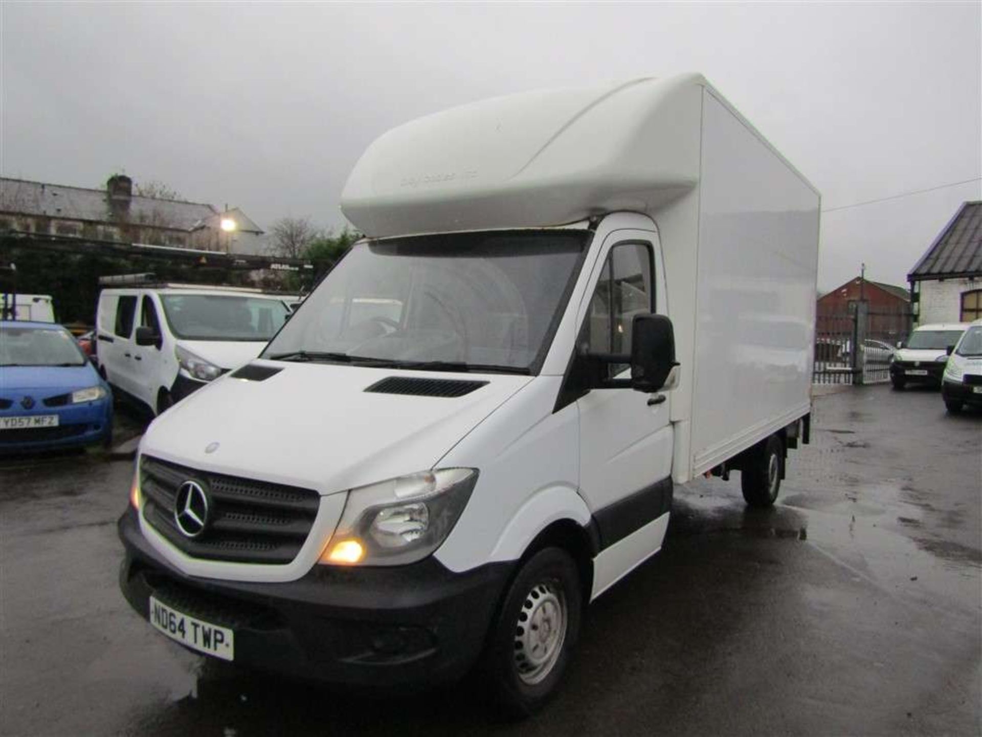 2015 64 reg Mercedes Sprinter 313 Tail Lift Luton - Image 2 of 7