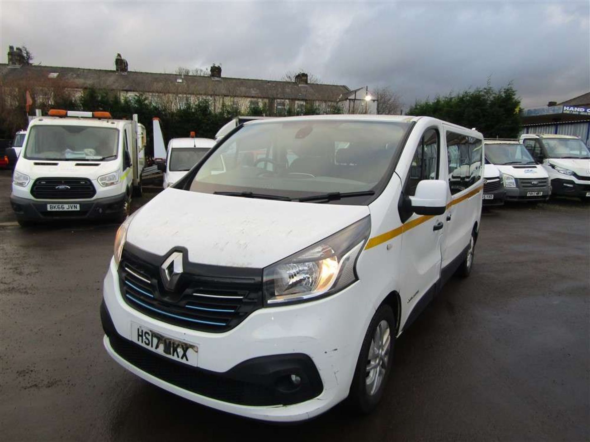 2017 17 reg Renault Trafic LL29 Sport Energy DCI - Image 2 of 7