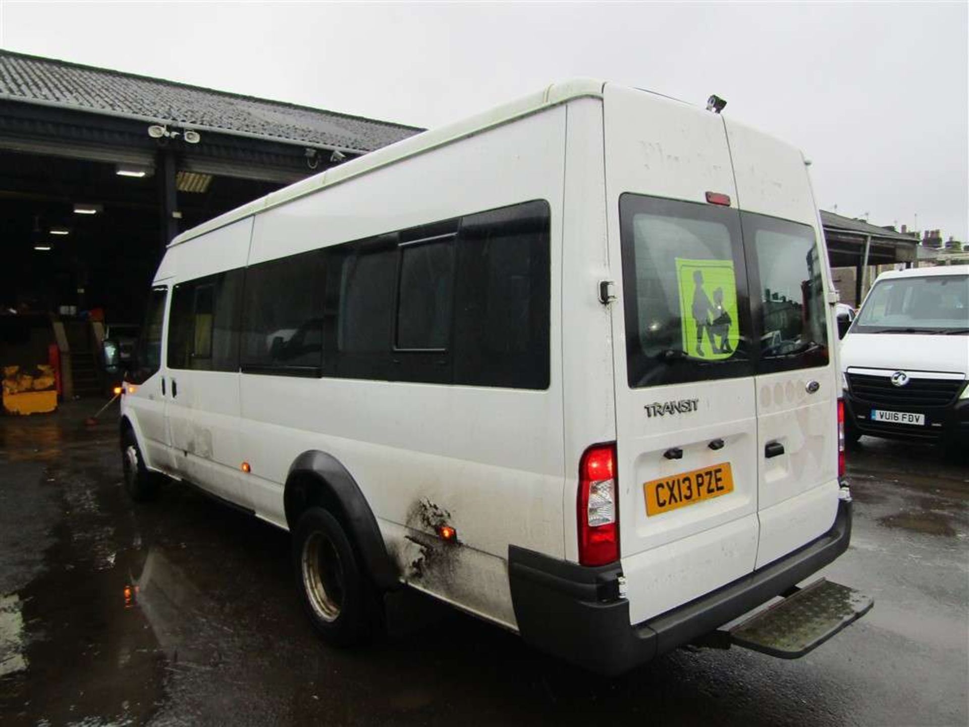 2013 13 reg Ford Transit 135 T430 RWD 17 Seat Minibus (Direct Council) - Image 3 of 7