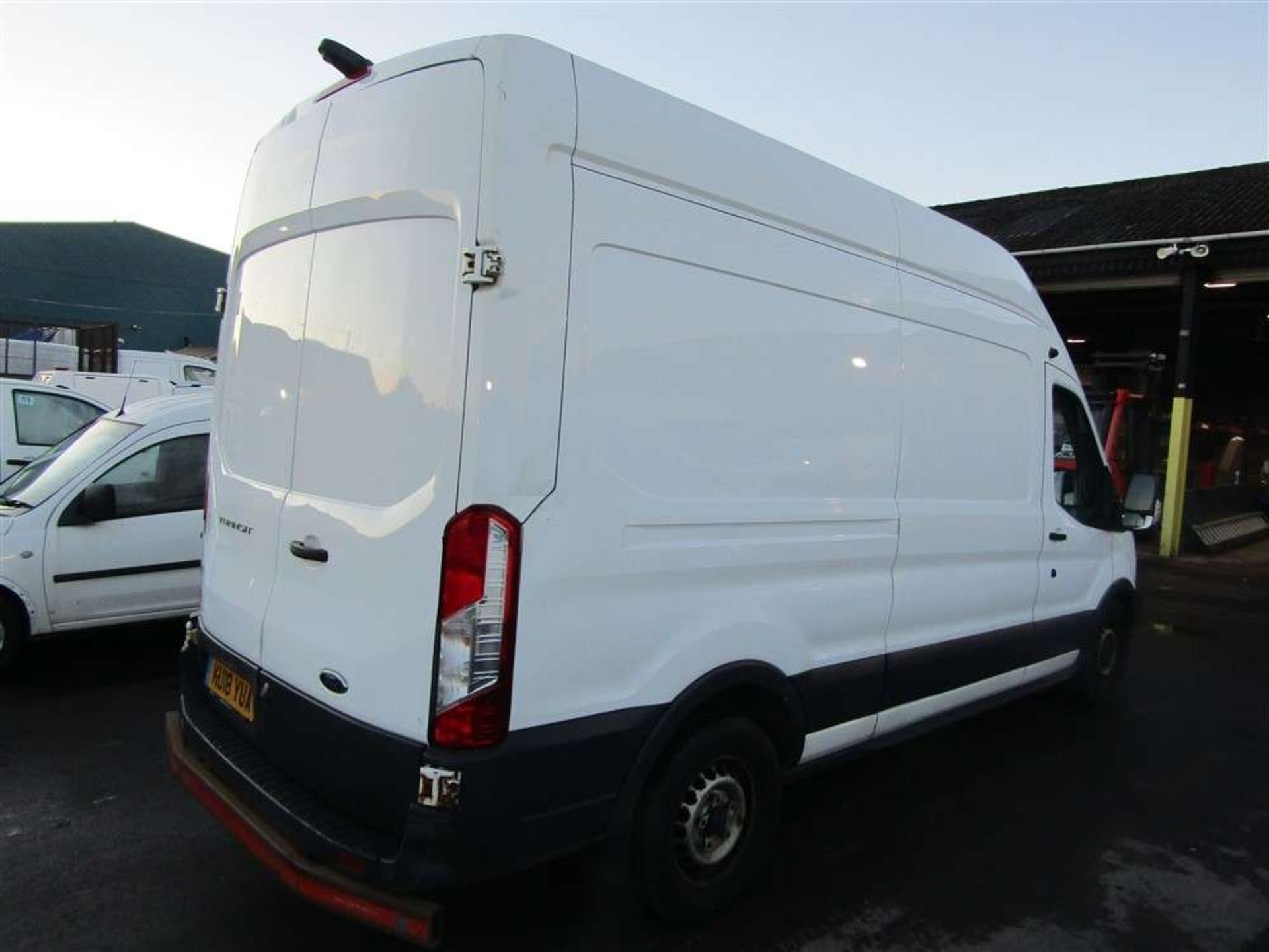 2018 18 reg Ford Transit 350 - Image 4 of 7