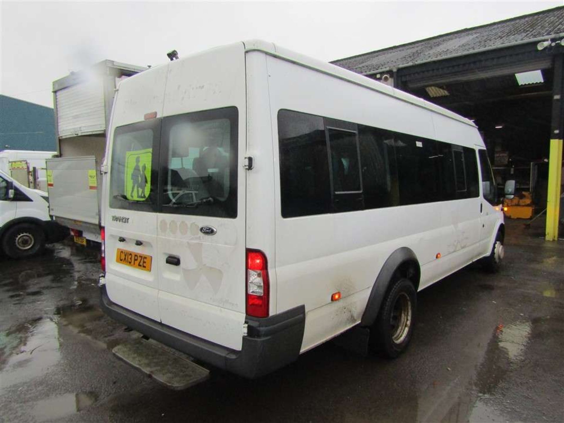 2013 13 reg Ford Transit 135 T430 RWD 17 Seat Minibus (Direct Council) - Image 4 of 7