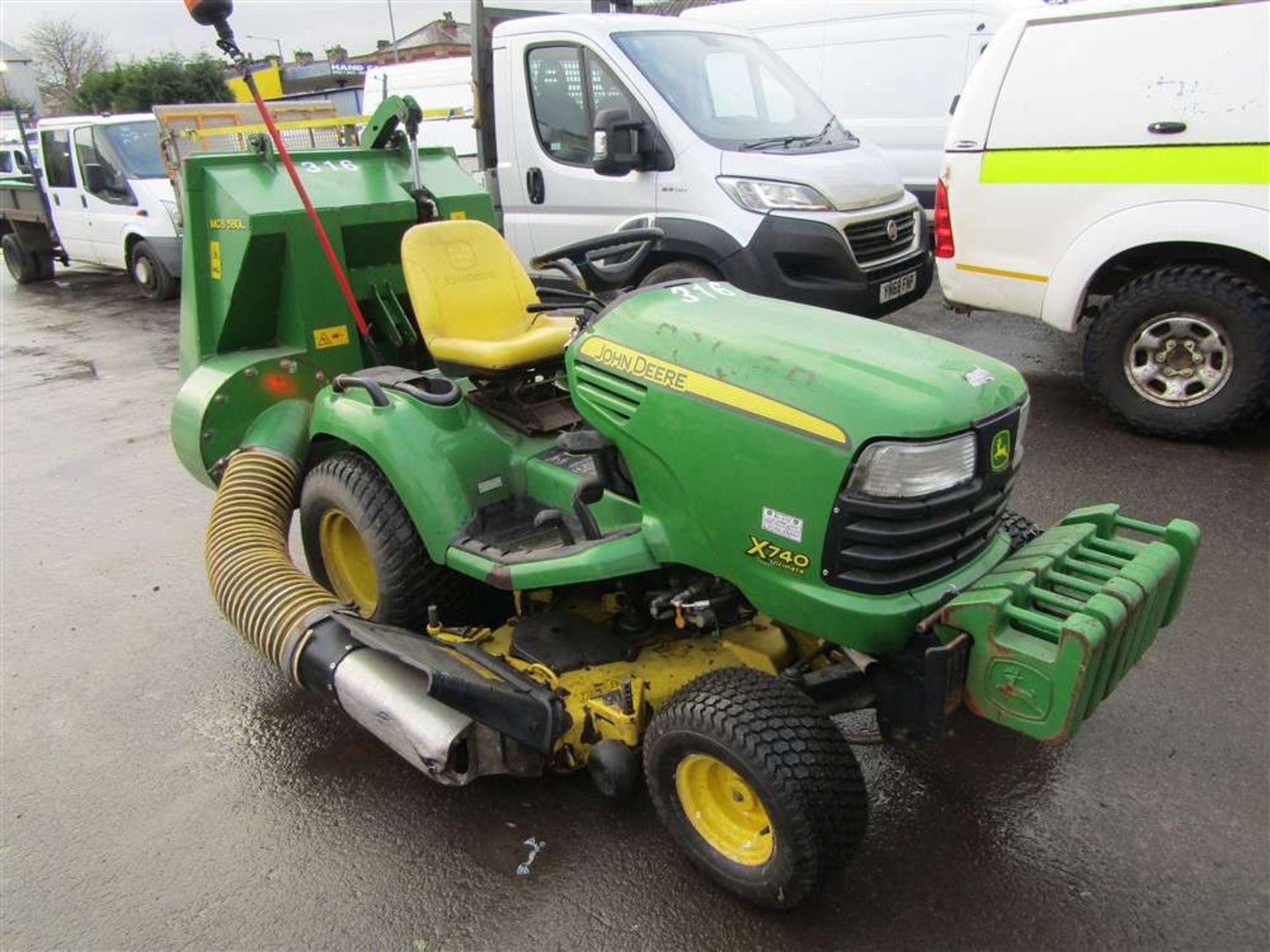 2010 10 reg John Deere X740 Ultimate Ride on Mower (Direct Council)