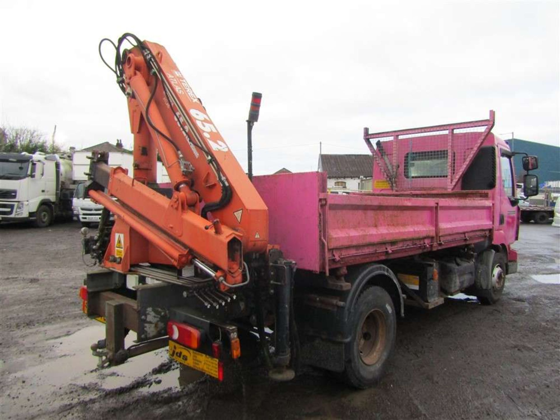 2006 56 reg Renault 42AEA10 Midlum 2 Way Tipper c/w Rear Mounted Atlas Crane (Direct Council) - Image 3 of 6