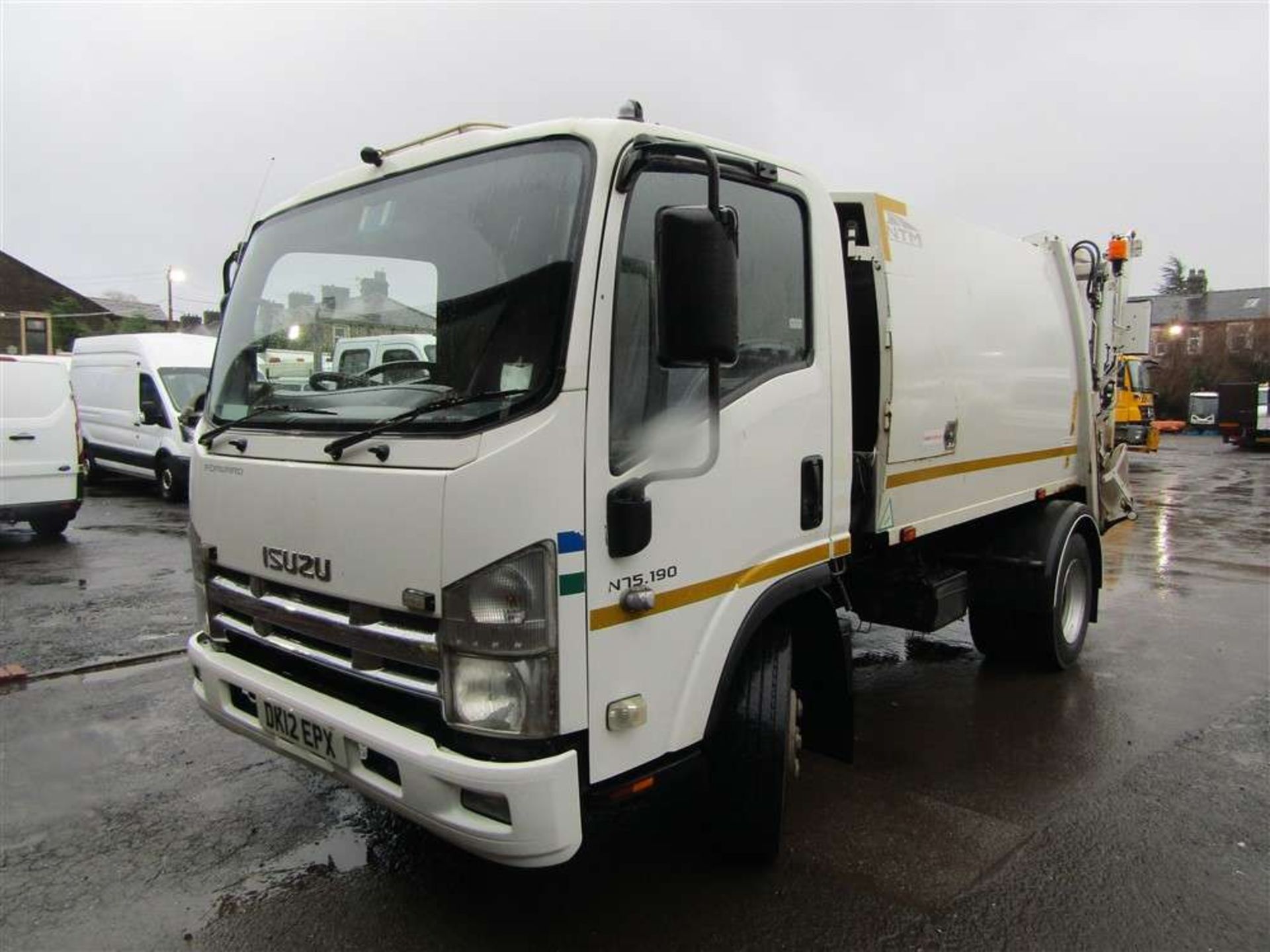 2012 12 reg Isuzu N75.190 Forward Auto Refuse Wagon (Direct Council) - Image 2 of 6