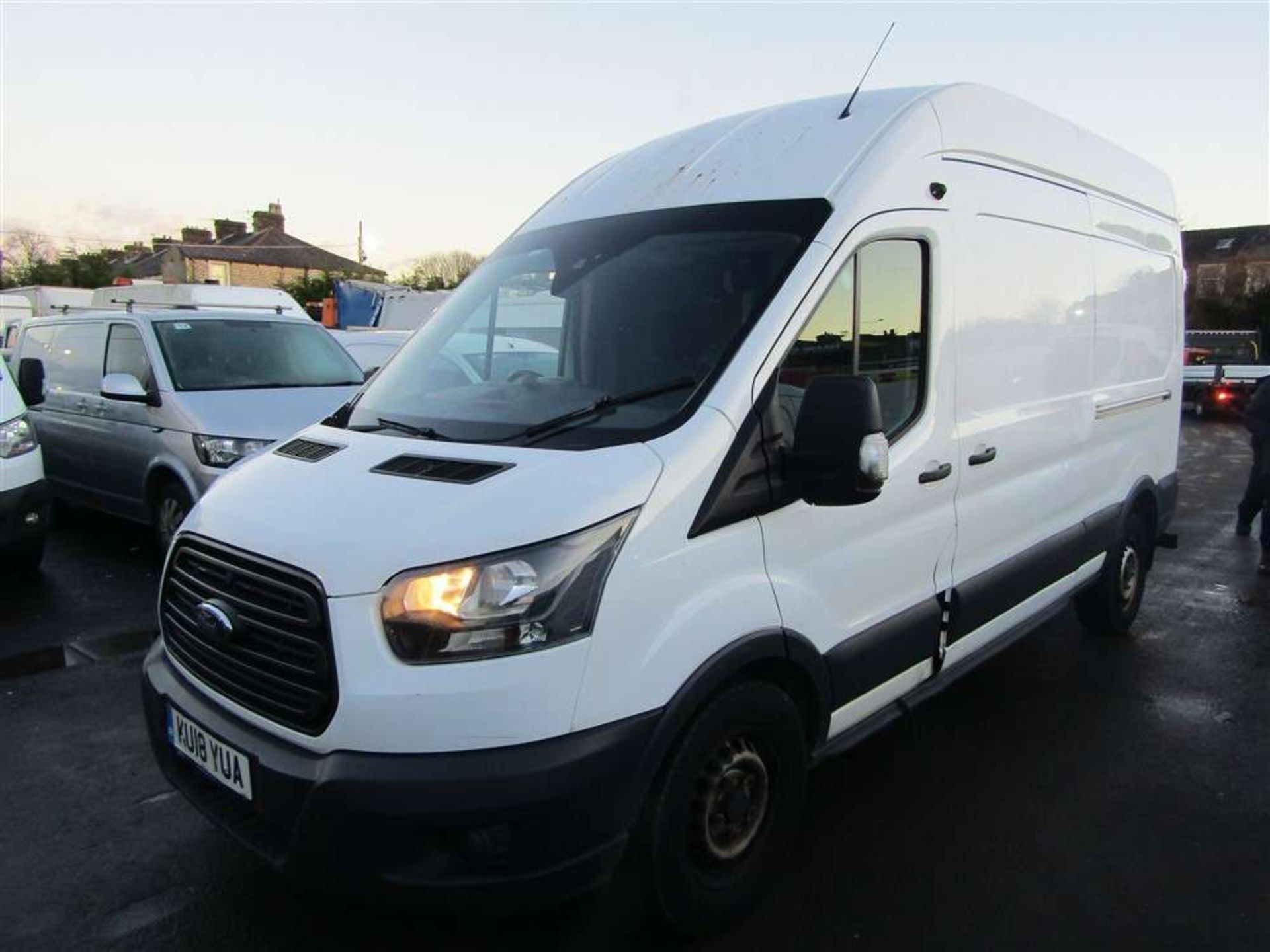 2018 18 reg Ford Transit 350 - Image 2 of 7