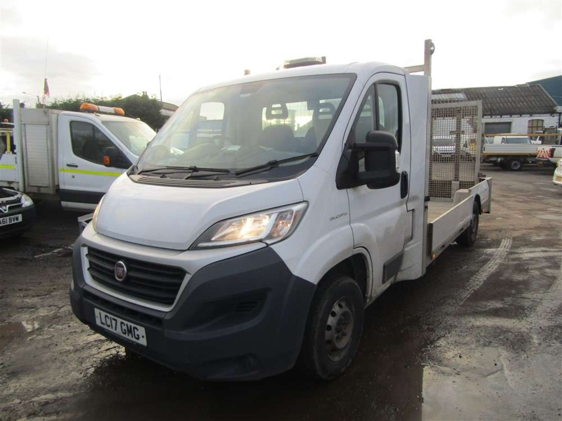 2017 17 reg Fiat Ducato 35 Multijet ll S-A Low loader (Direct Hire Co) - Image 2 of 6