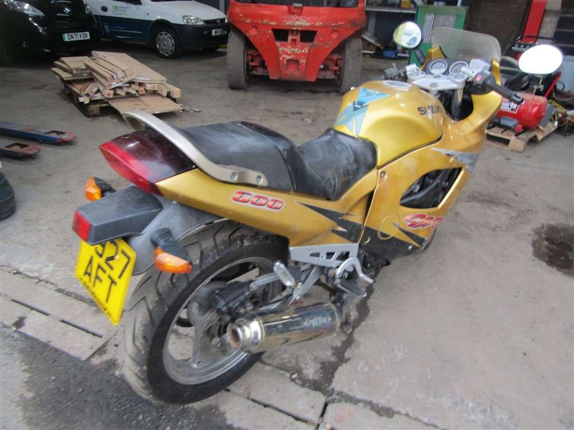 P reg Suzuki GSXF 600 Super Bike C/W CAT N Insurance Loss - Image 4 of 5