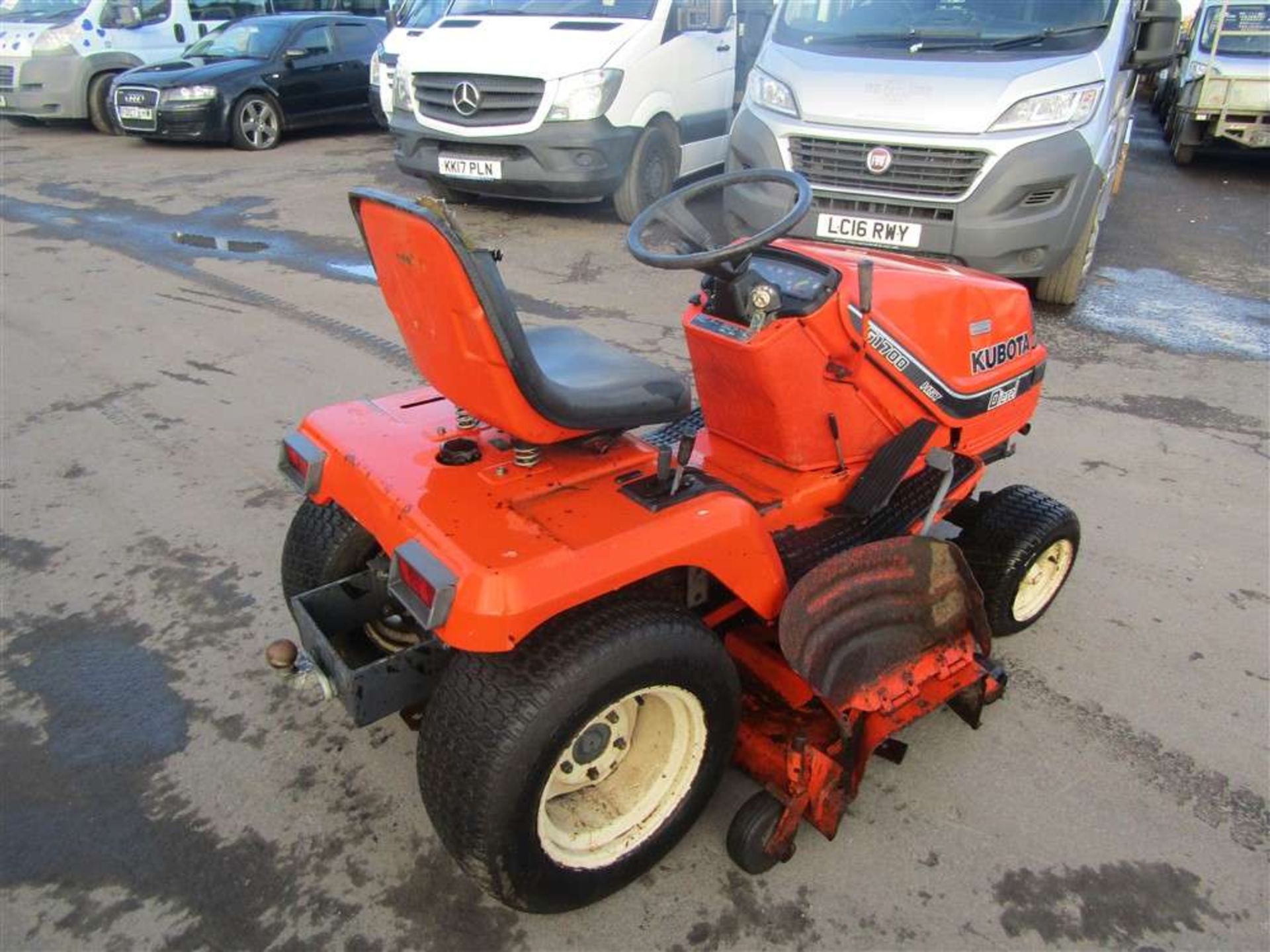 Kubota Diesel Ride On Mower - Image 4 of 6