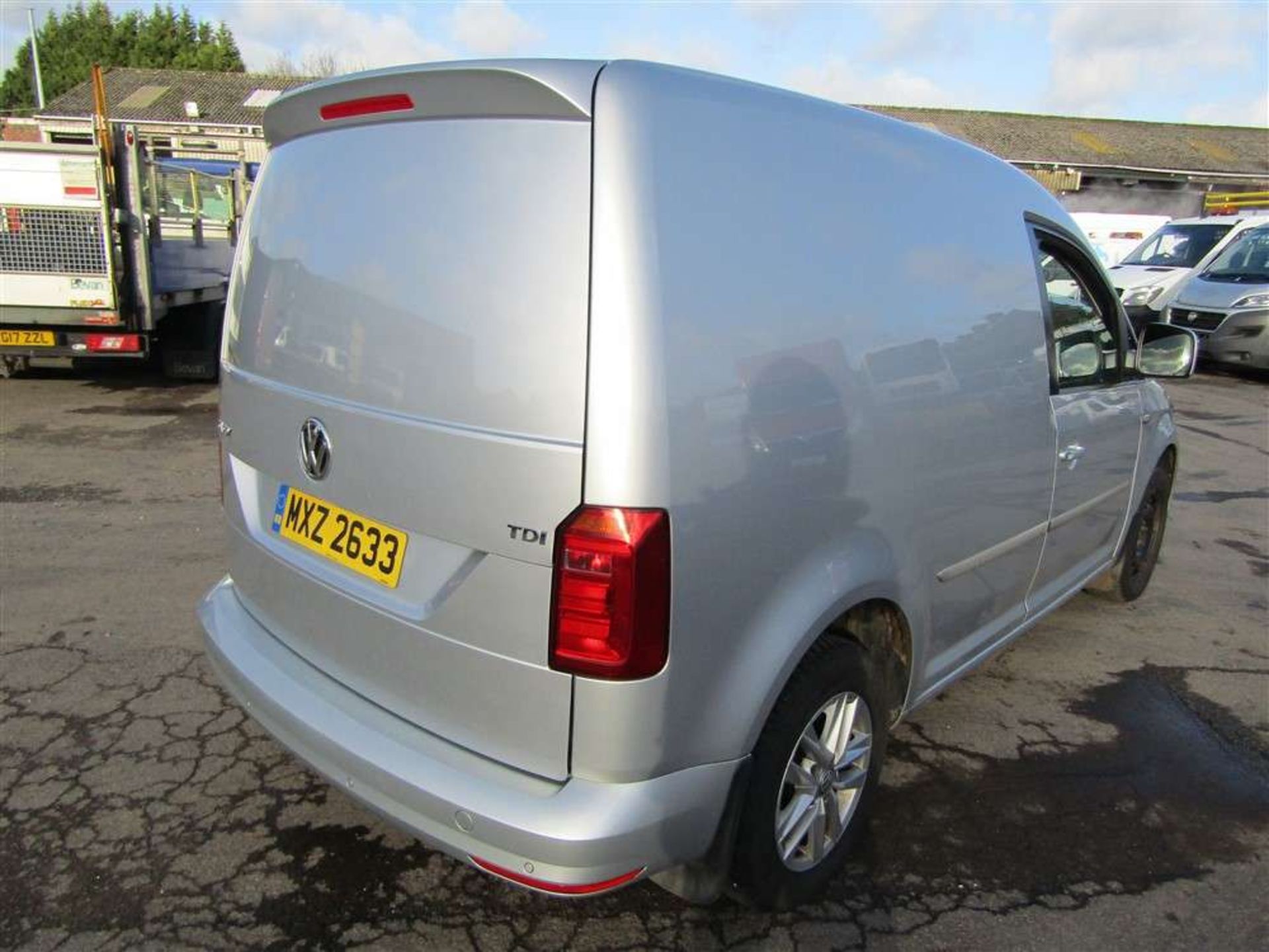 2018 18 reg Volkswagen Caddy C20 Highline TDI - Image 4 of 7