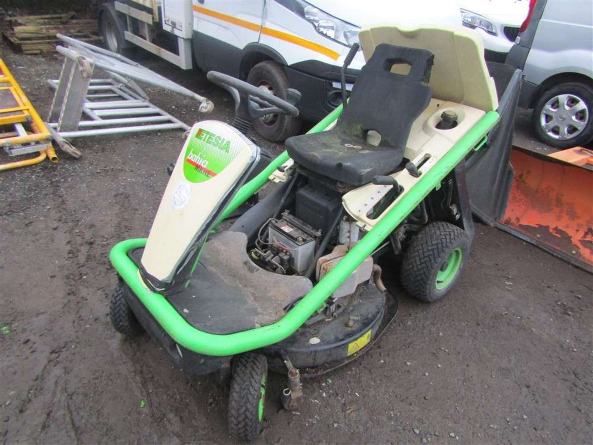 Etesia Bahia MKHE2 Ride On Mower (Direct Council)