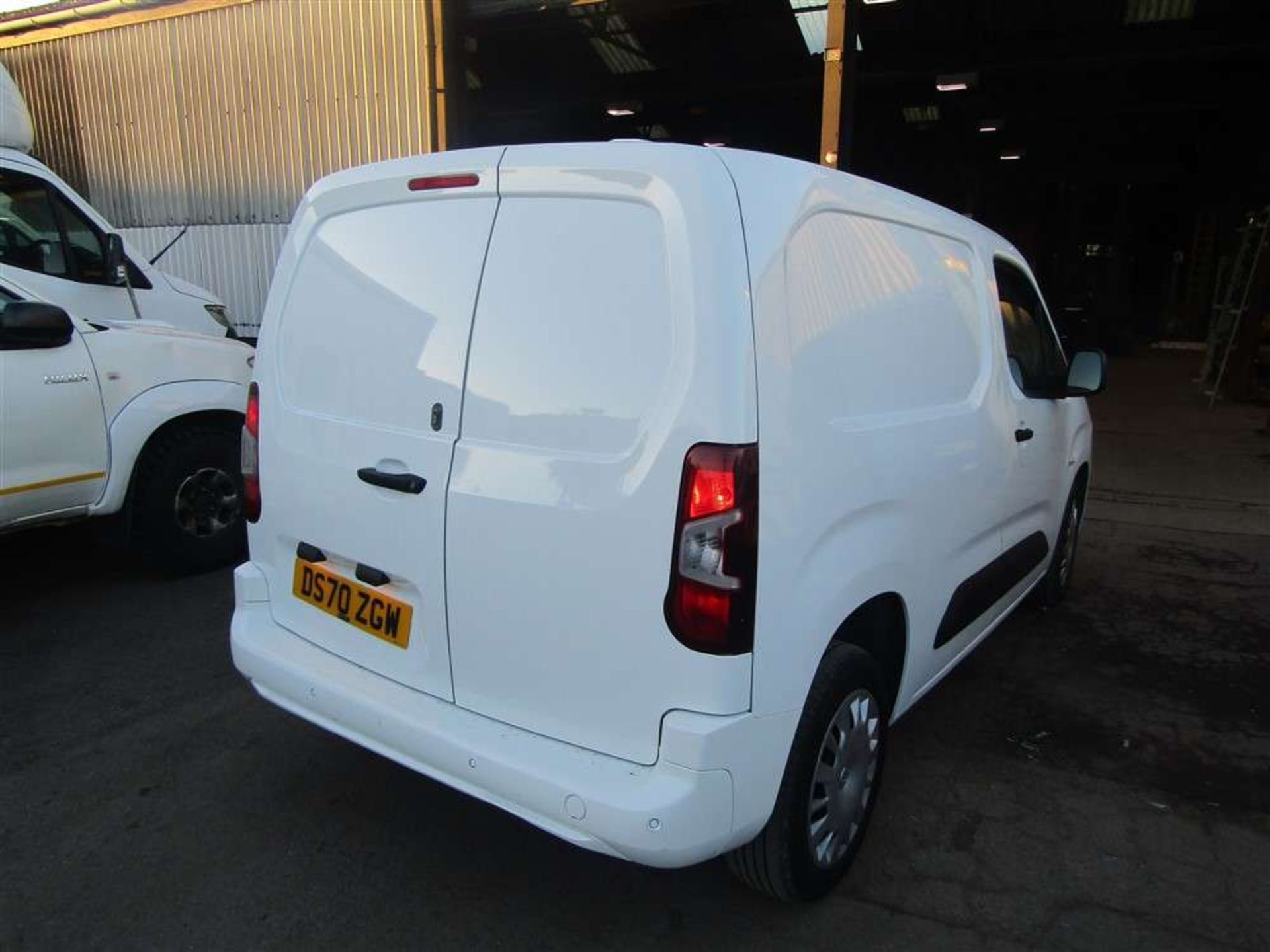 2020 70 reg Vauxhall Combo 2300 Sportive S/S - Image 3 of 14