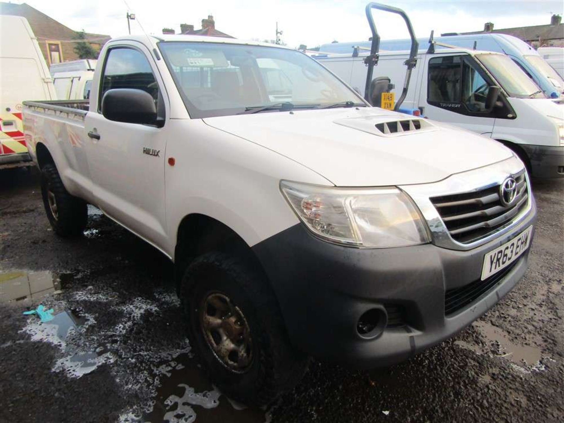 2014 63 reg Toyota Hilux Active D-4D 4x4 S/C