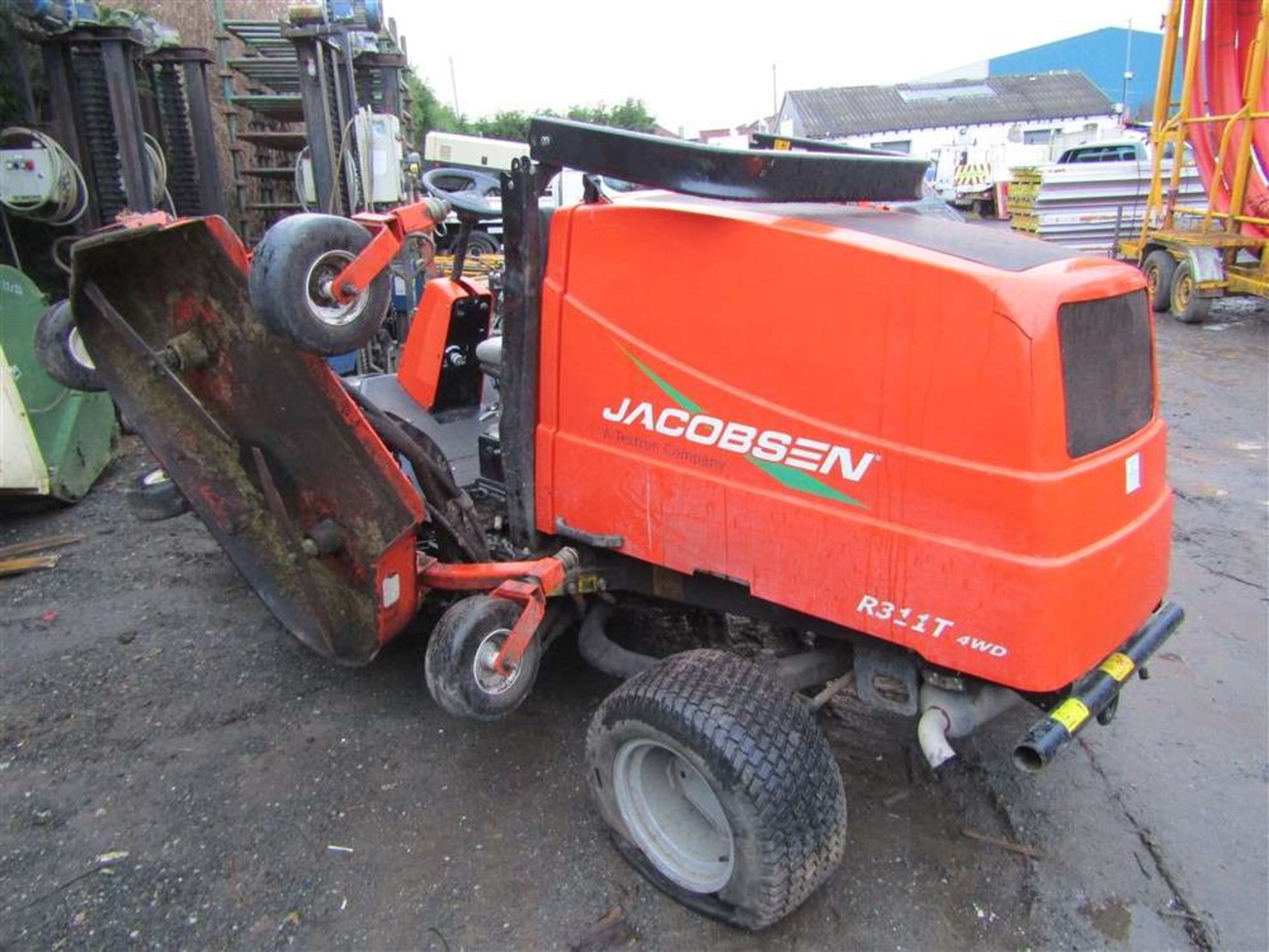 Jacobsen R311T 4WD Golf Course Mower (Direct Council) - Image 4 of 5