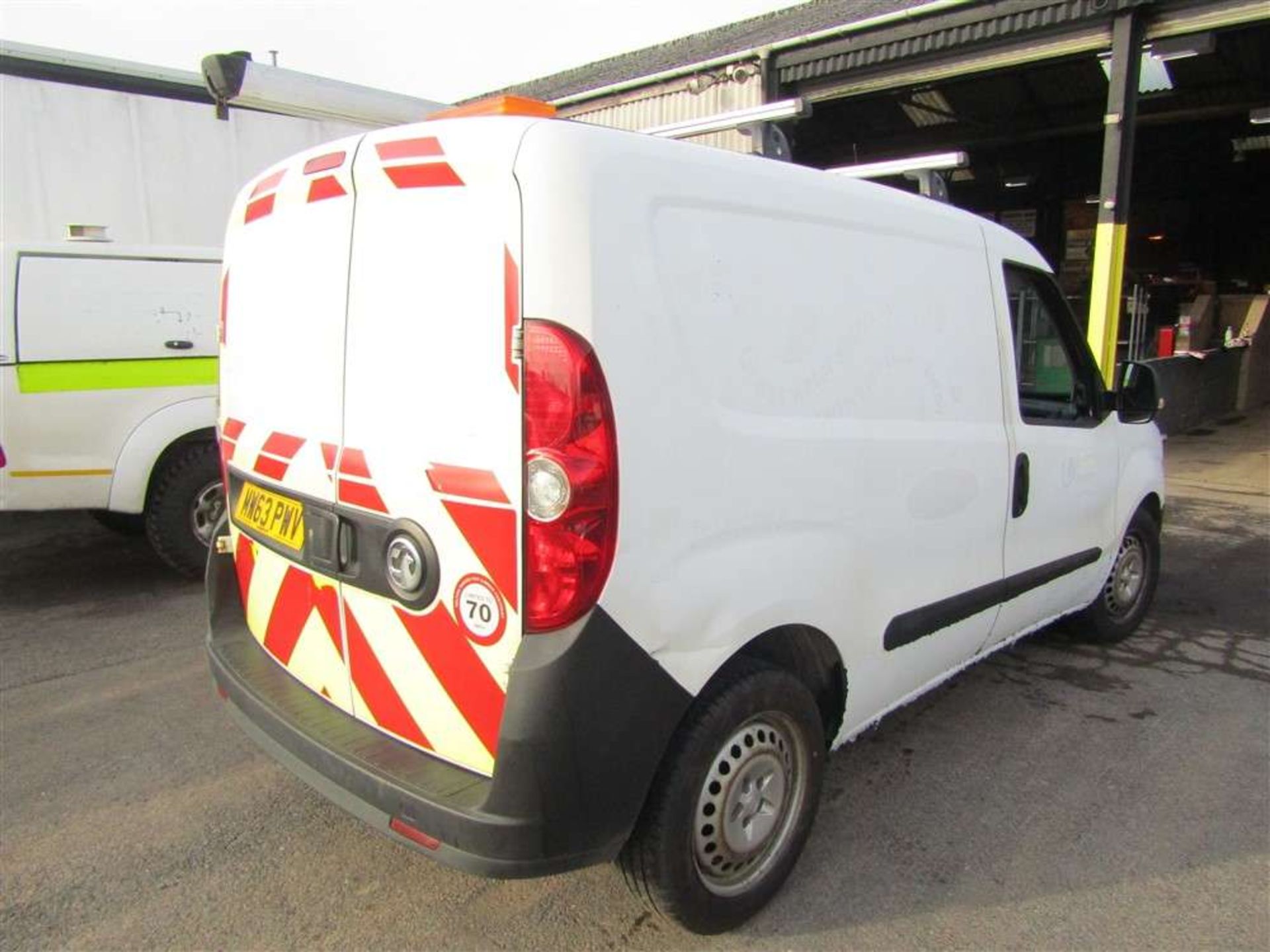 2013 63 reg Vauxhall Combo 2300 L1H1 CDTI (Direct United Utilities Water) - Image 3 of 7